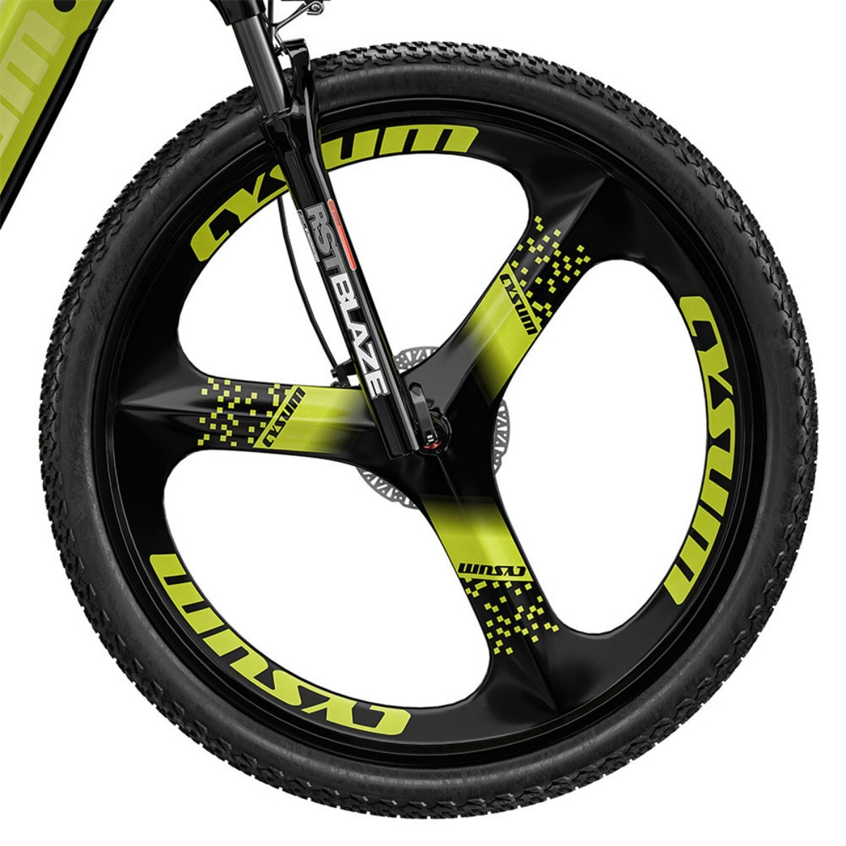 Zbliżenie koła roweru. Czarna opona, czarne koło z żółtymi akcentami i tekstem. Widelec jest czarny z czerwonym i białym tekstem.