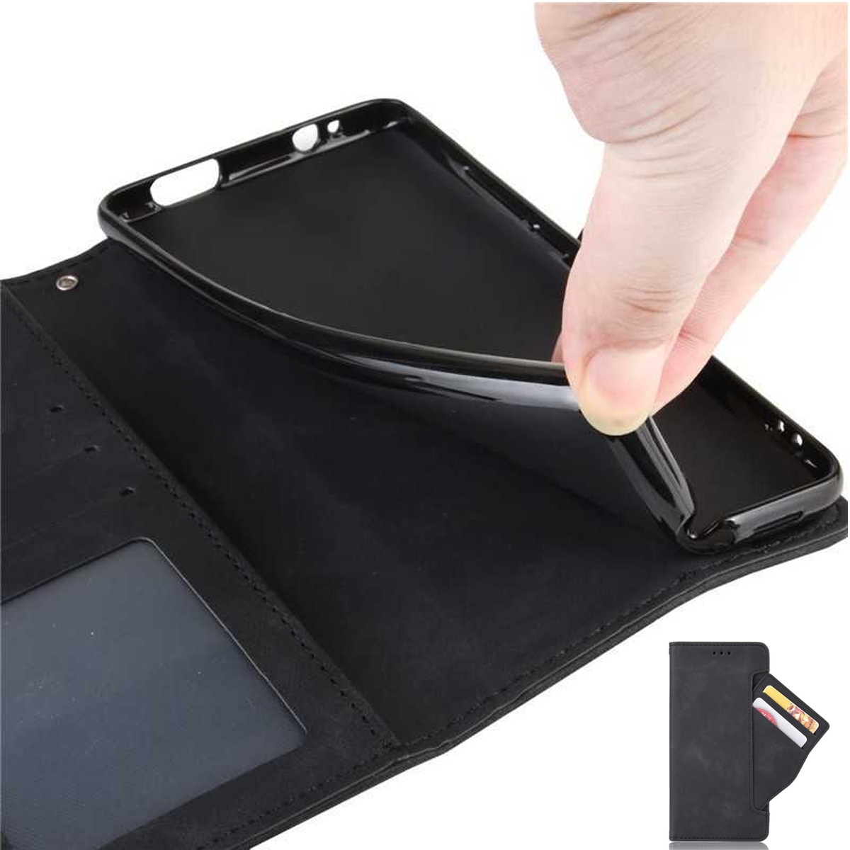 Eine Hand hält eine schwarze Telefonhülle, die von einer schwarzen Brieftaschenhülle getrennt ist. Eine kleine Brieftasche ist in der Ecke.