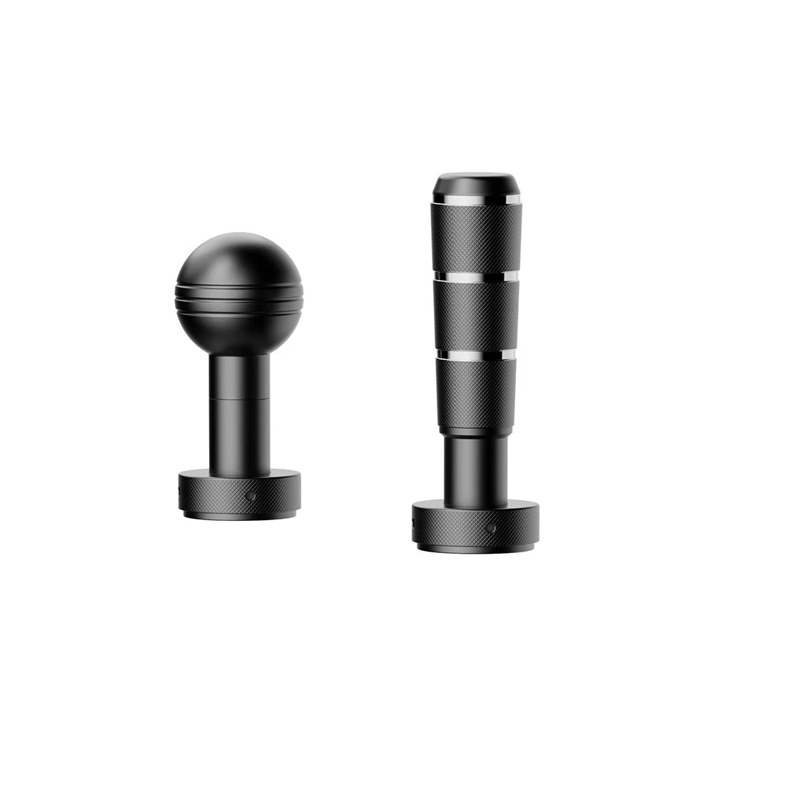 Deux objets en métal noir sur fond blanc. L'un est une sphère sur une tige et une base, l'autre est un design cylindrique.