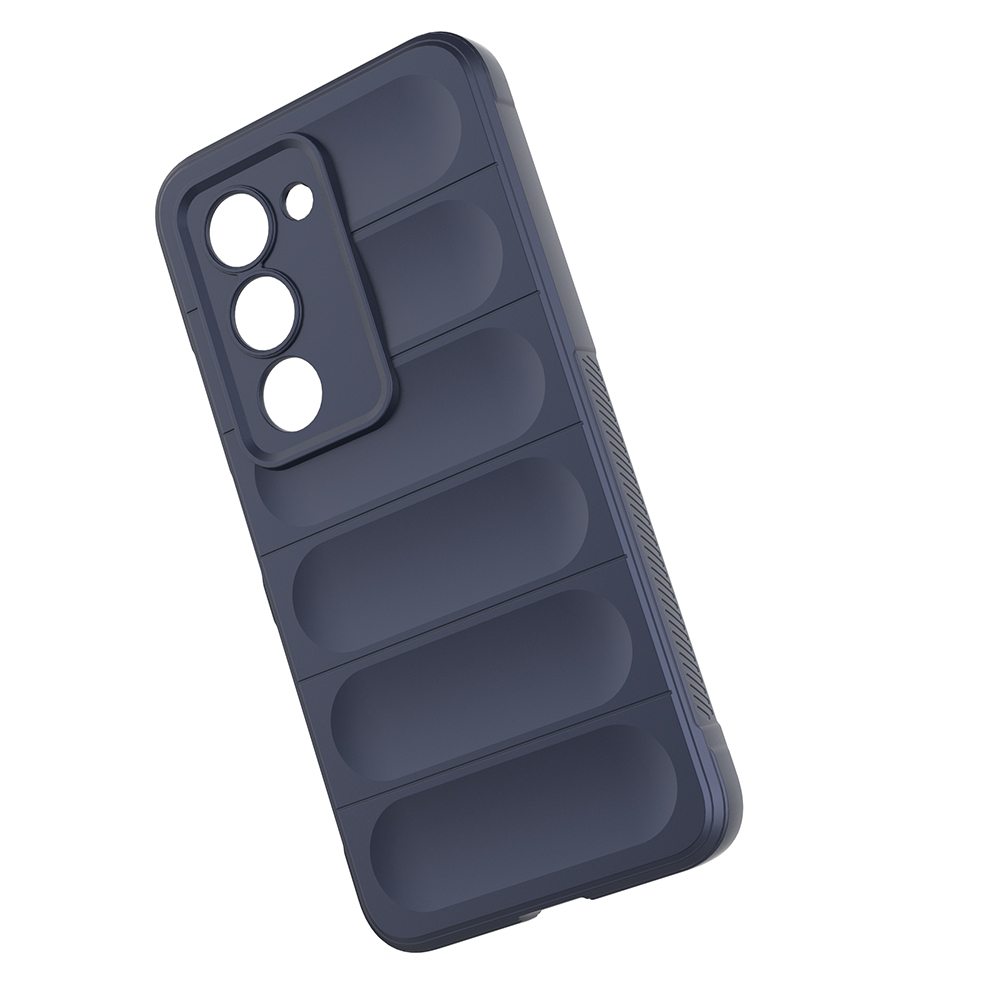 Koyu mavi bir telefon kılıfı. Kamera kesimi ve oluklu bir tasarımı var. Arka plan beyazdır.