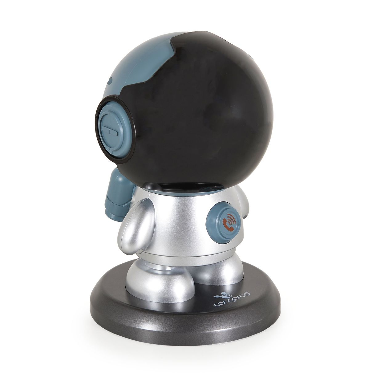 Ein Roboterspielzeug mit einem schwarz-grauen Kopf, silbernem Körper und grauem Sockel. Es hat einen Knopf mit einem Telefonsymbol.