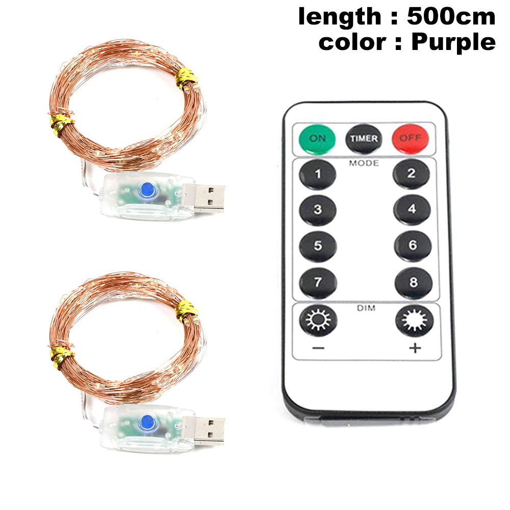 Zwei Spulen Kupferdrahtlichter und eine Fernbedienung. Die Fernbedienung hat Tasten für Ein, Aus, Timer und Dimmen.