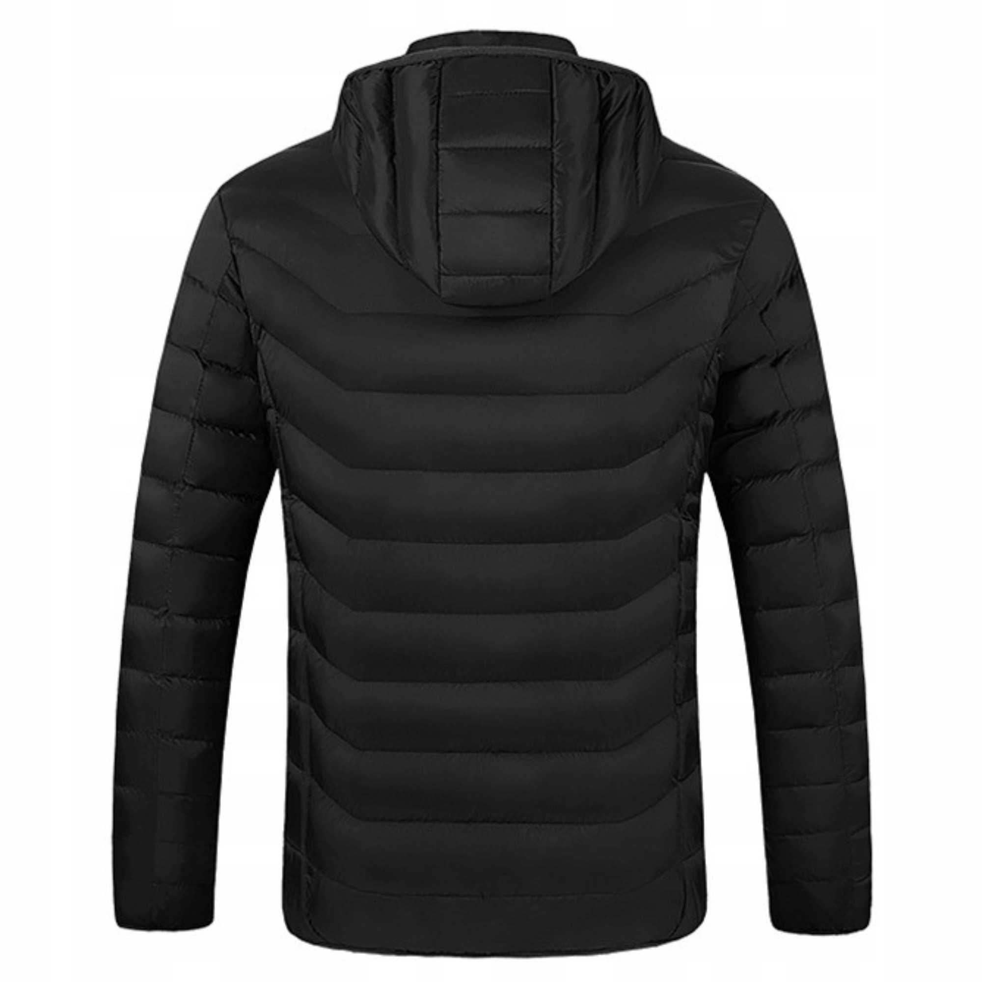 Czarna kurtka puchowa z kapturem, widok z tyłu. Ma pikowane sekcje i długie rękawy.