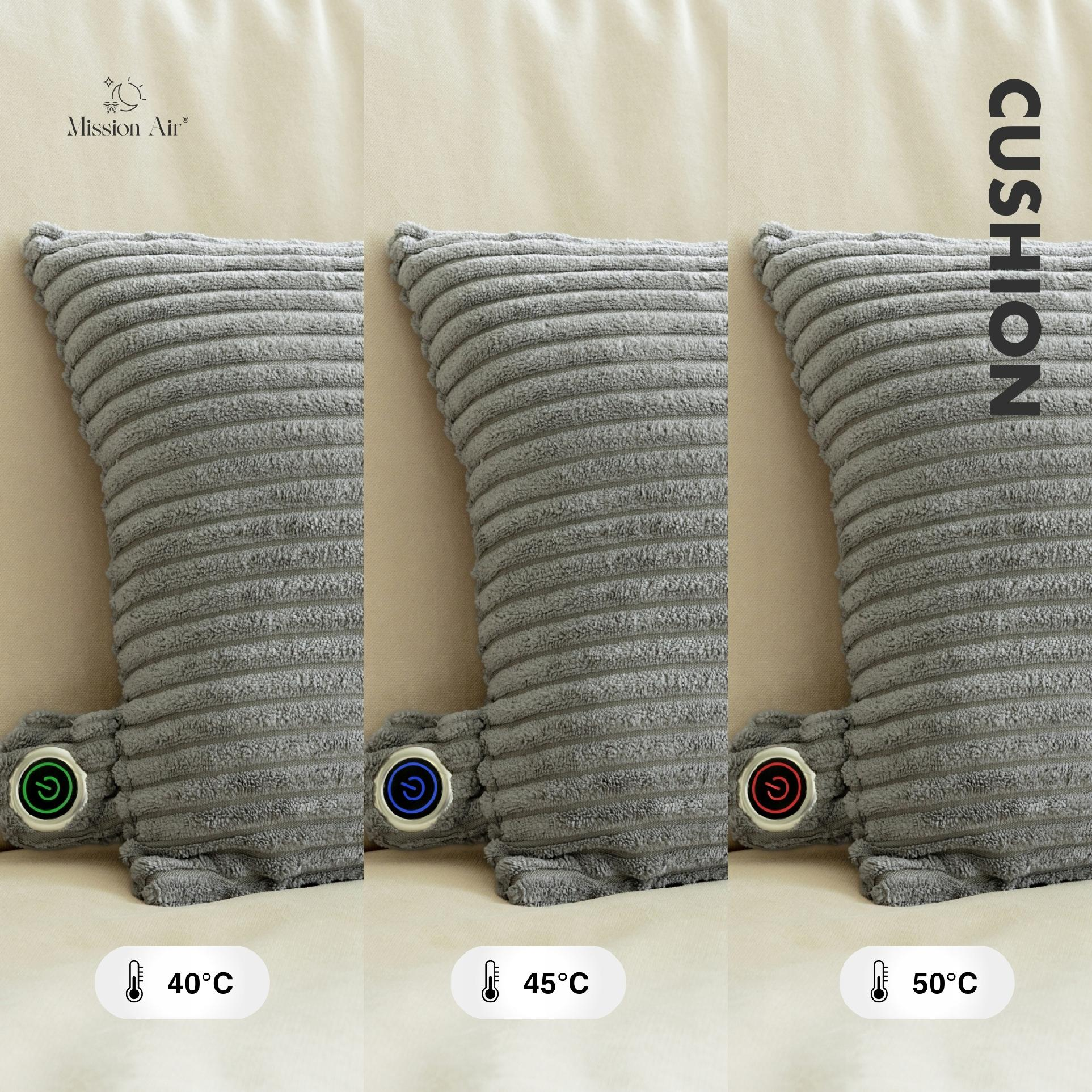 Trzy szare poduszki z ustawieniami temperatury i kolorowymi przyciskami są wyświetlane na beżowej powierzchni ze słowem PODUSZKA.