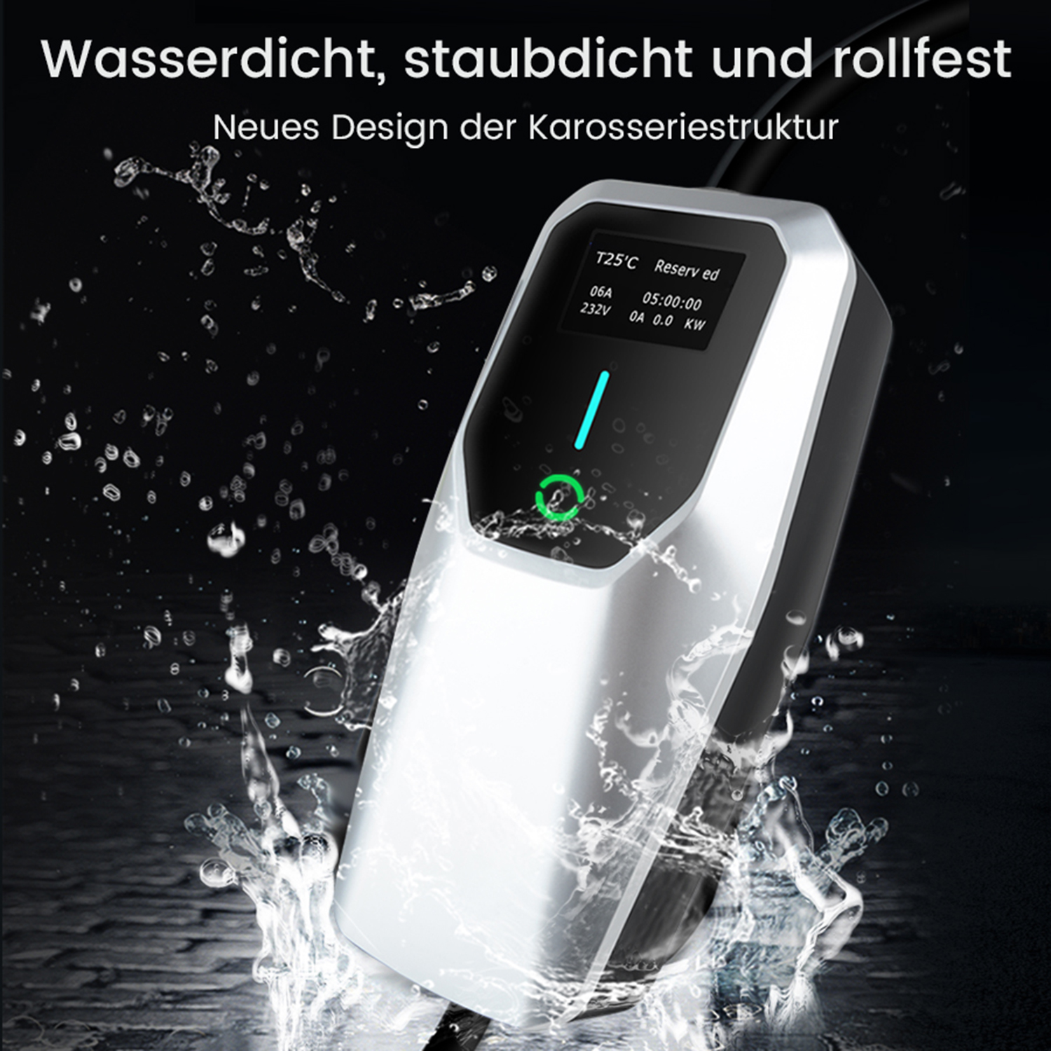 Eine weiß-schwarze Ladestation mit einem Bildschirm, der Informationen anzeigt, umgeben von Wassertropfen. Der Text oben sagt 'Wasserdicht, staubdicht'.