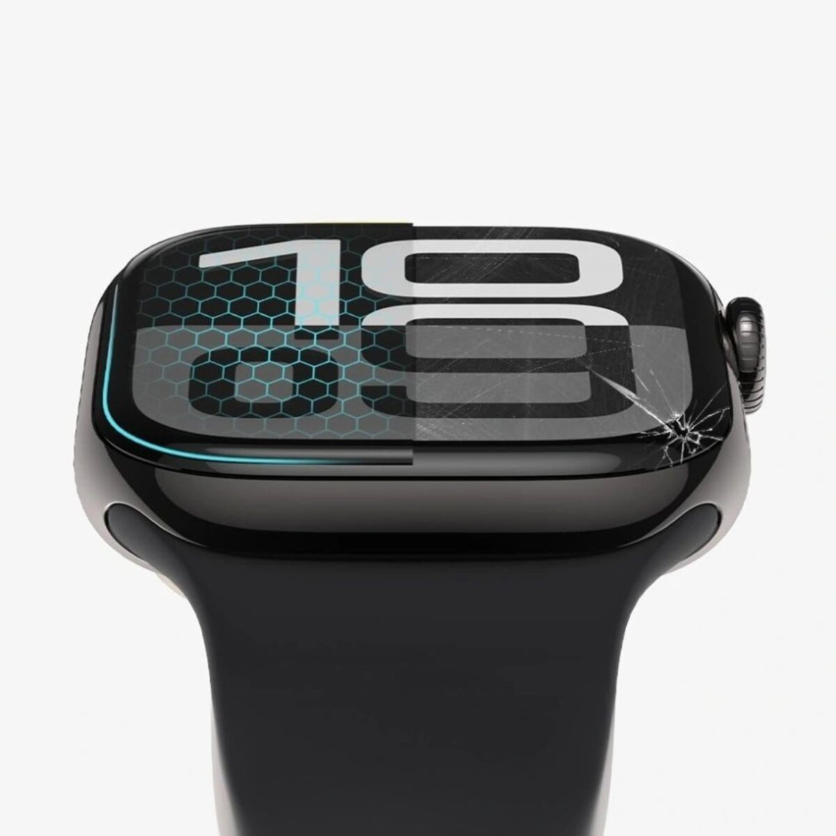 Smartwatch noire avec écran fissuré. L'écran affiche l'heure, un motif en nid d'abeille et des rayures.