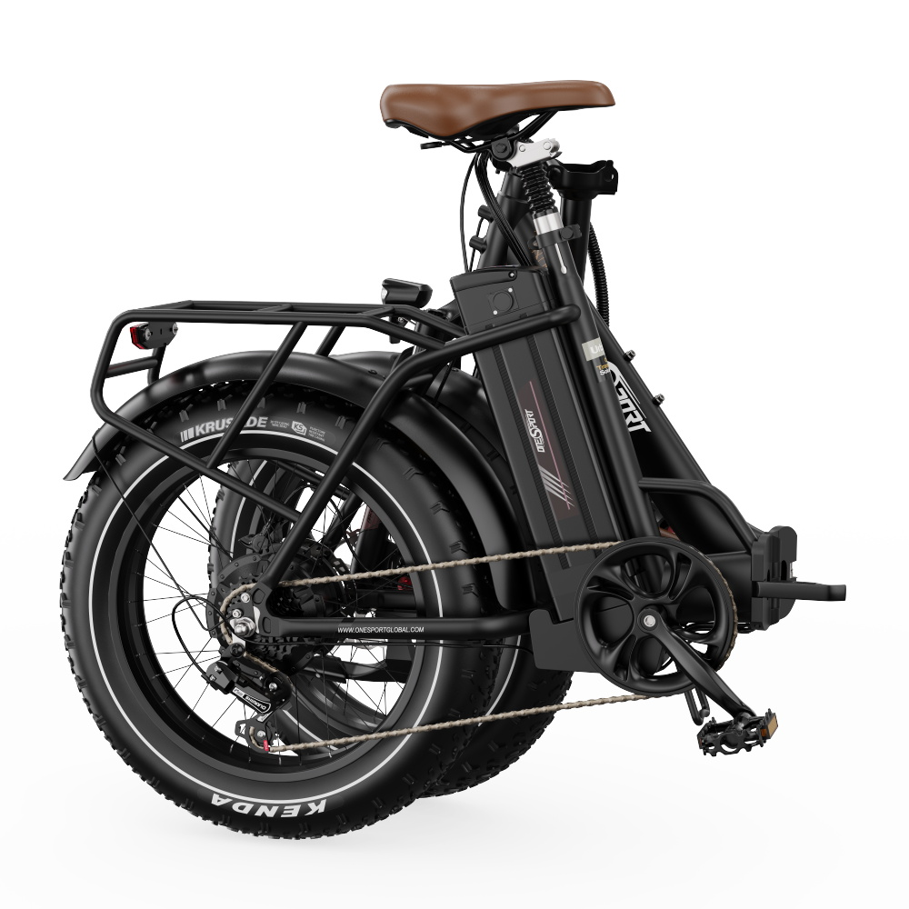 Schwarzes faltbares Elektrofahrrad. Brauner Sattel, schwarzer Rahmen und breite Reifen. Das Fahrrad hat einen Akku und einen Gepäckträger.