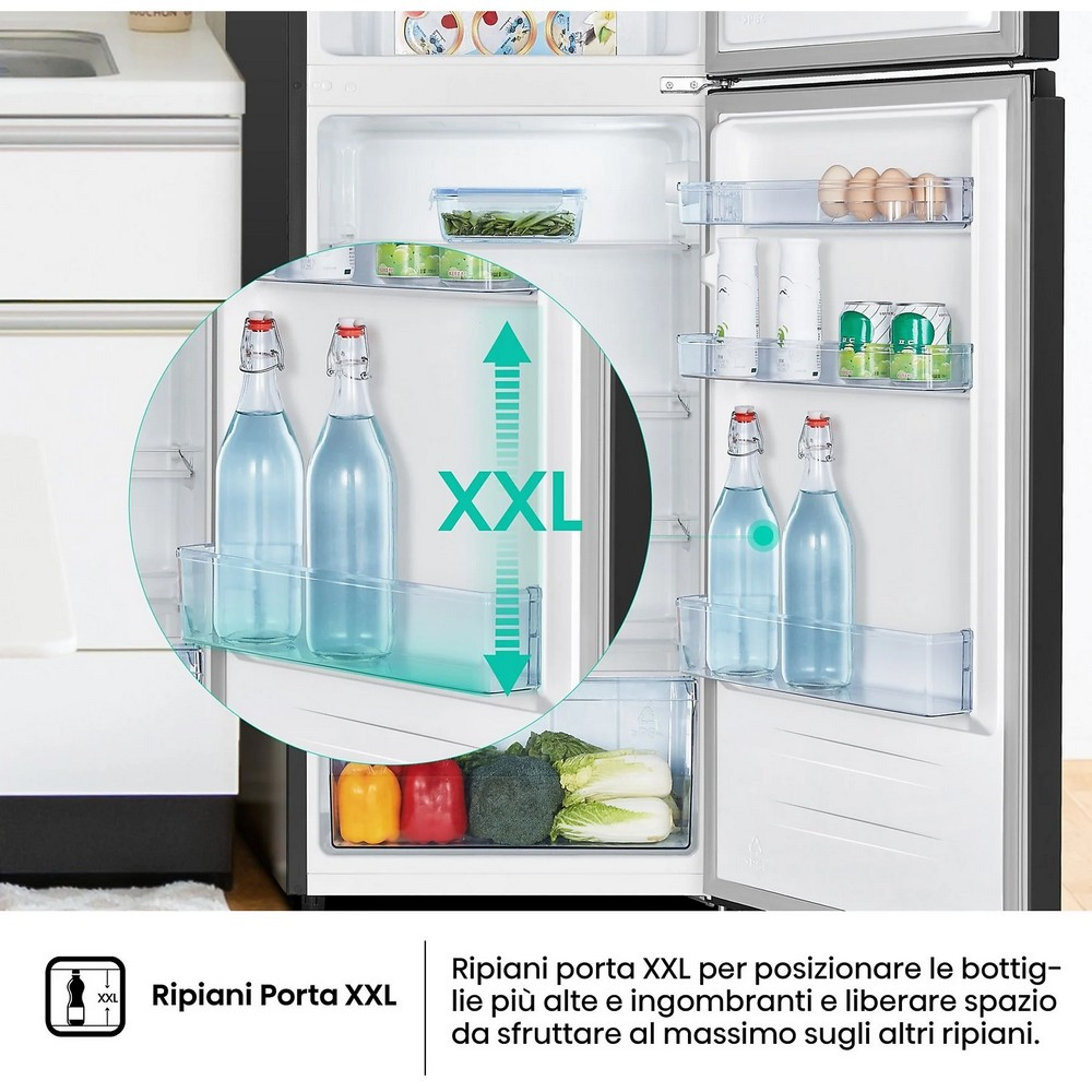 Un frigorifero con la porta aperta. All'interno ci sono bottiglie, verdure e uova. Una freccia indica spazio ripiano XXL.