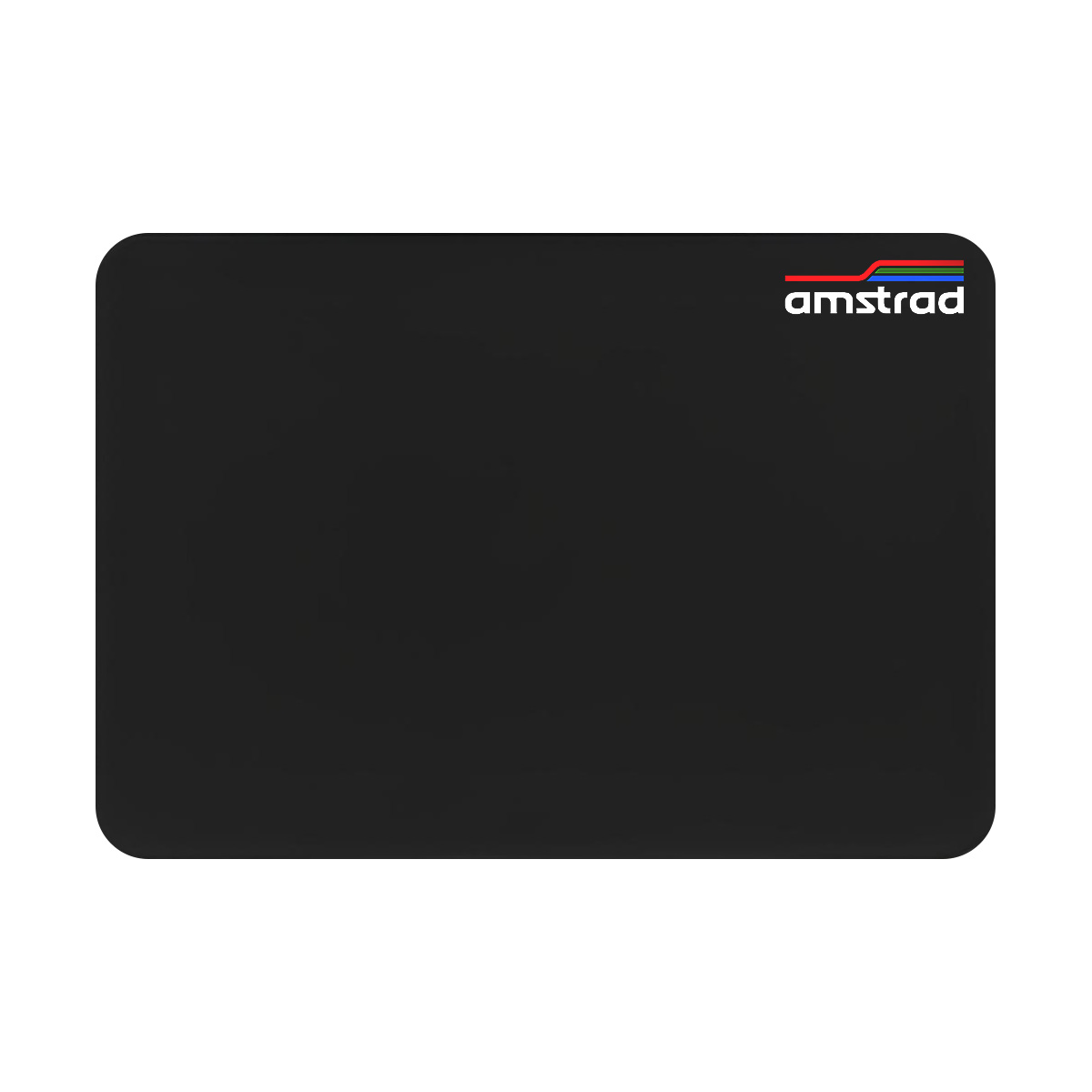 Alfombrilla de ratón rectangular negra con esquinas redondeadas. El logotipo de Amstrad está en la esquina superior derecha, con rayas rojas, verdes y azules.