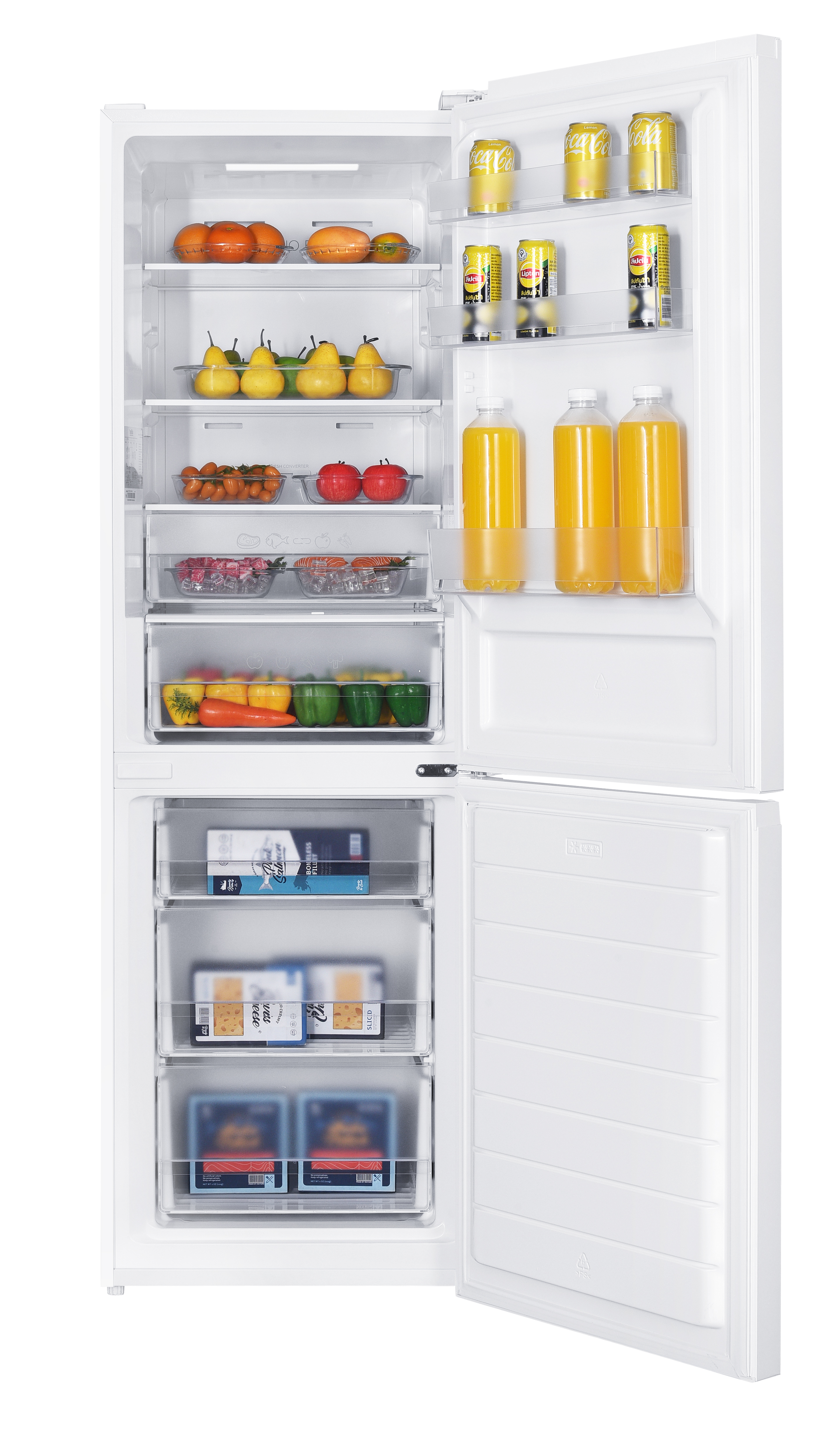 Open witte koelkast gevuld met fruit, groenten, drankjes en diepvriesproducten. Open deur onthult de inhoud.