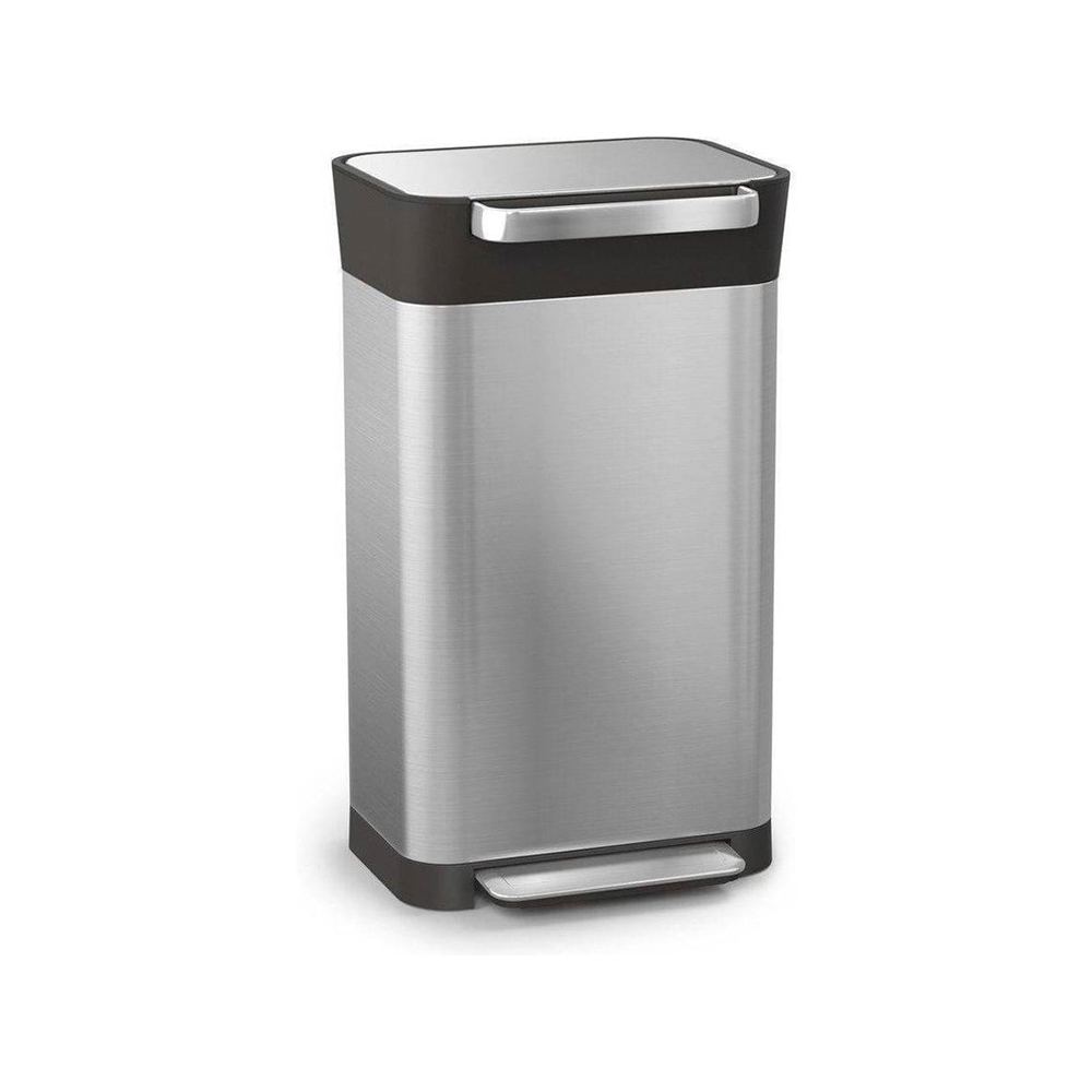 Un cubo de basura rectangular de acero inoxidable con tapa y base negras. Tiene un asa plateada y un pedal.