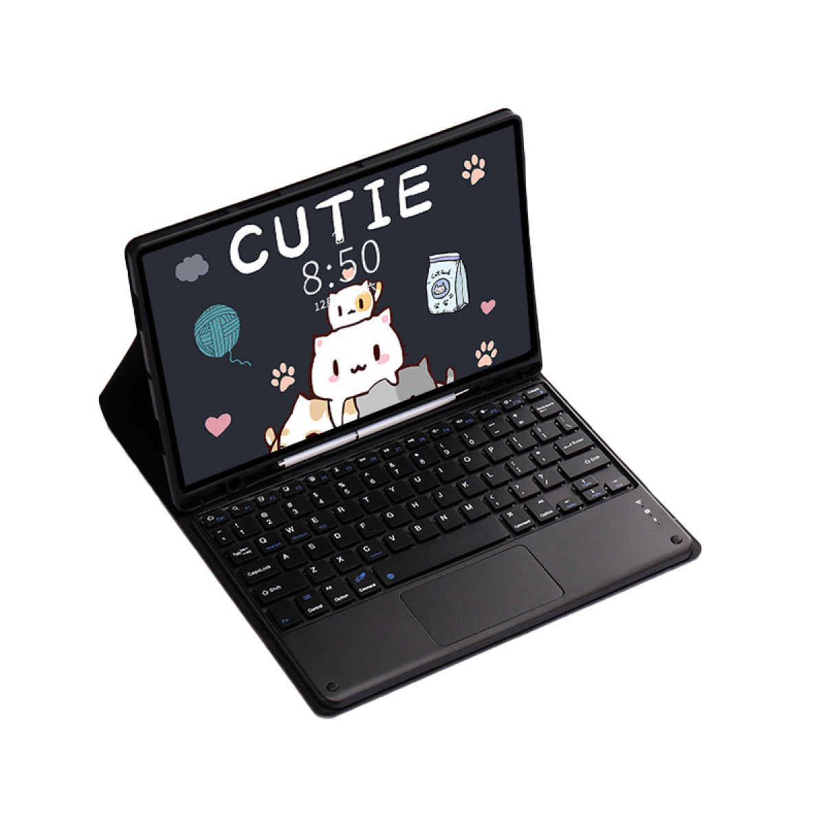 Czarny tablet z klawiaturą. Ekran wyświetla 'CUTIE' i koty. Klawiatura ma litery i touchpad. Czarny futerał na białym tle.