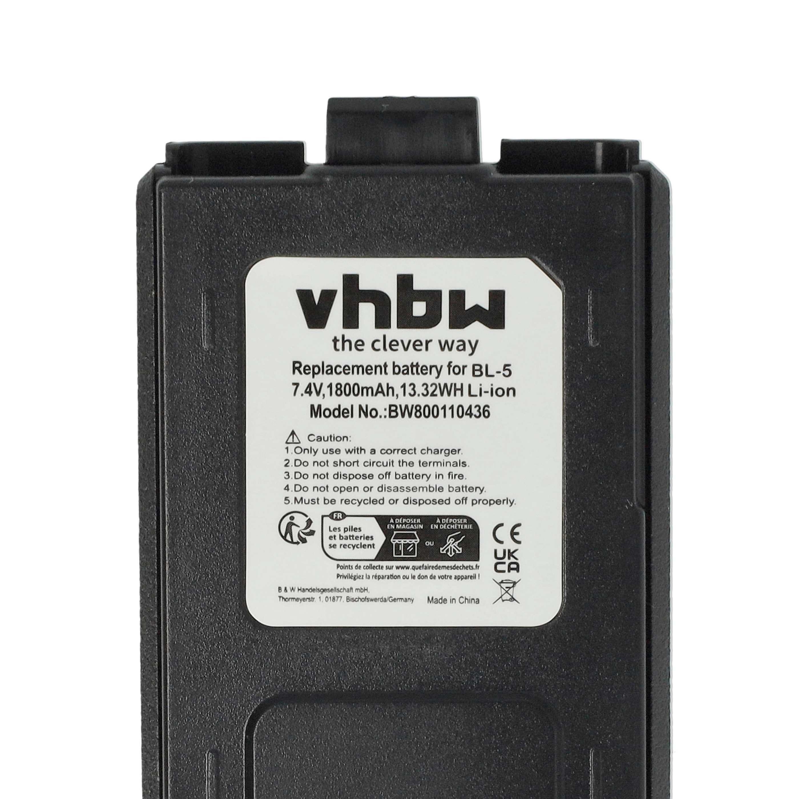 Schwarzer Akku mit weißem Etikett. Text auf dem Etikett: vhbw, Ersatzbatterie für BL-5 und Warnhinweise.