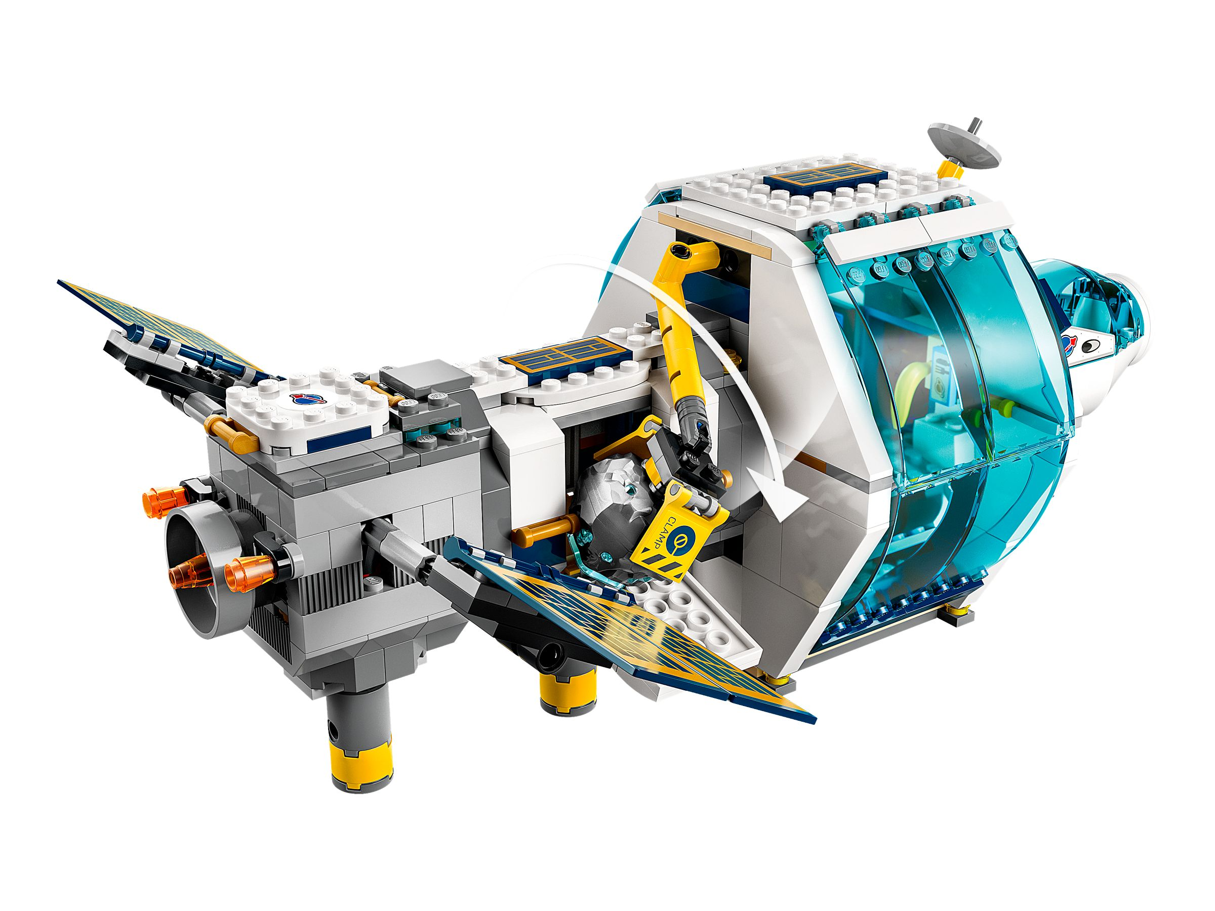 Ein Lego-Raumschiff mit blauen, gelben und weißen Komponenten. Es hat Flügel, ein Cockpit und einen mechanischen Arm.