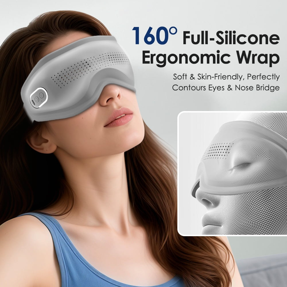 Eine Frau trägt eine graue Augenmaske, Produktwerbung. Text: 160° Full-Silicone Ergonomic Wrap. Soft & Skin-Friendly, Perfectly Contours.