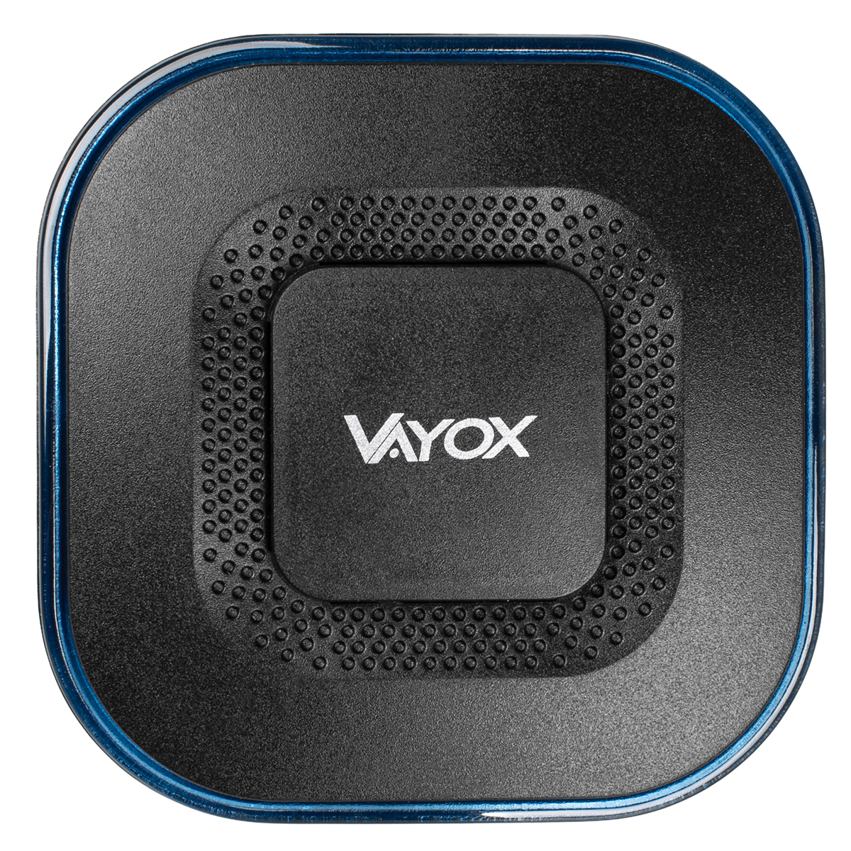 Kwadratowe, czarne urządzenie z zaokrąglonymi rogami. Środkowy kwadrat ma napis Vayox na biało. Otoczony jest niebieską obwódką.