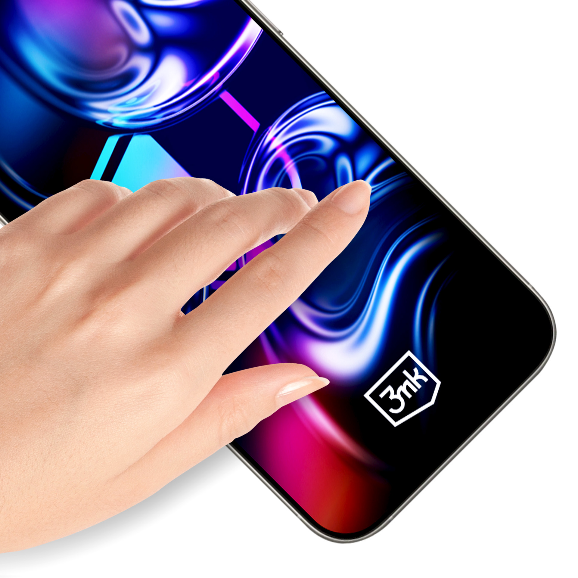 Dłoń dotyka ekranu telefonu. Ekran wyświetla kolorowy, abstrakcyjny wzór. Logo jest widoczne.