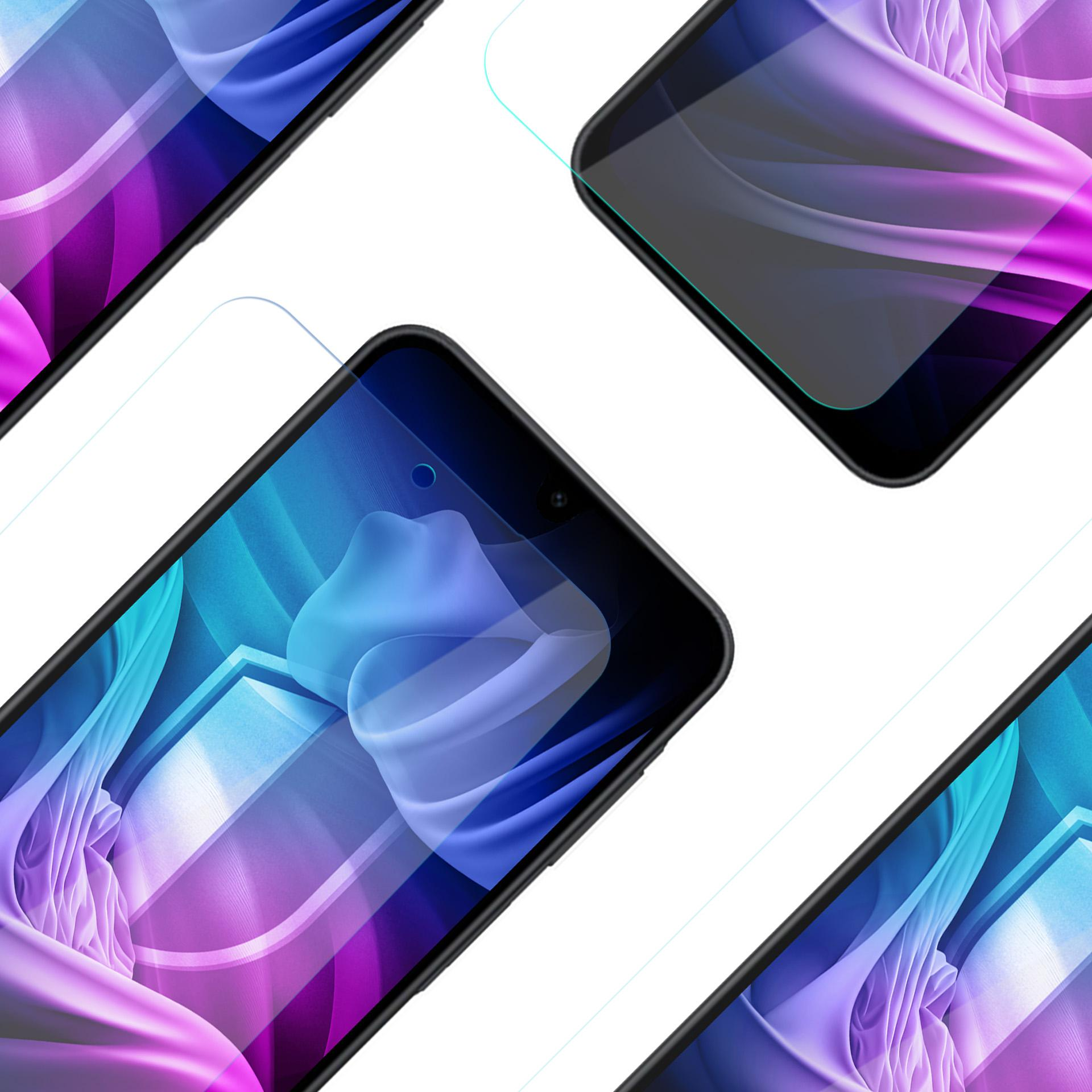 Quattro smartphone con sfondi astratti colorati e protezioni schermo su sfondo bianco.