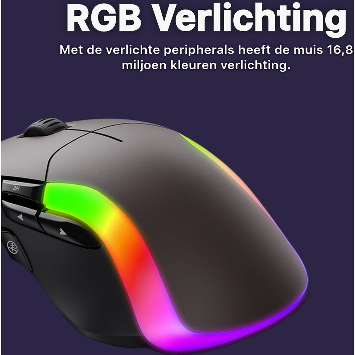 Een zwarte gamingmuis met RGB-verlichting. De muis staat op een donkerblauwe achtergrond. Bovenin staat 'RGB-verlichting'.