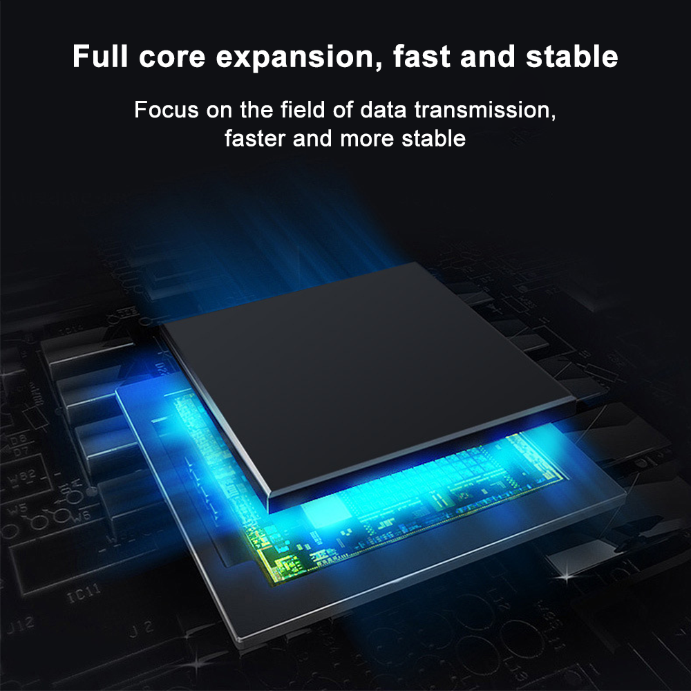 Ein Computerchip wird mit Textüberlagerung gezeigt. Der Chip hat eine schwarze obere Schicht mit blauem und grünem Schimmer.