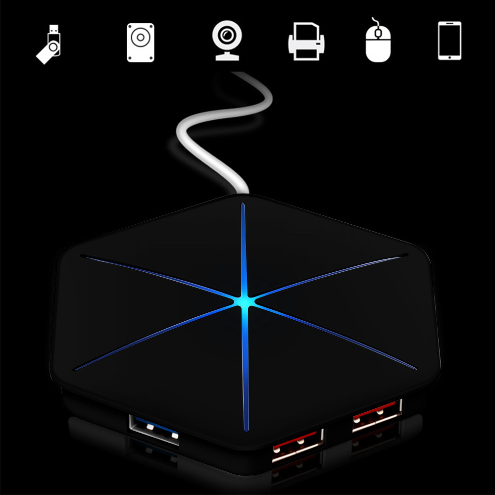 Ein schwarzer sechseckiger USB-Hub mit blauen Lichtakzenten. USB-Anschlüsse sind sichtbar, mit Symbolen von Peripheriegeräten darüber, die durch ein weißes Kabel verbunden sind.