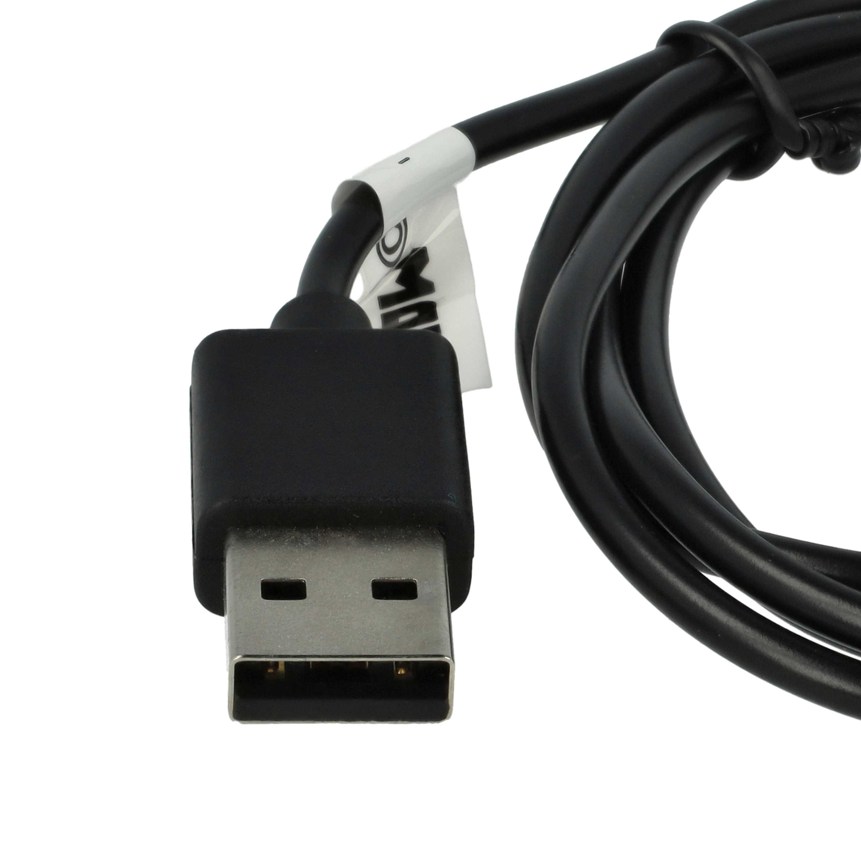 Schwarzes USB-Kabel mit USB-A-Anschluss. Ein weißes Etikett ist am Kabel befestigt. Weißer Hintergrund.