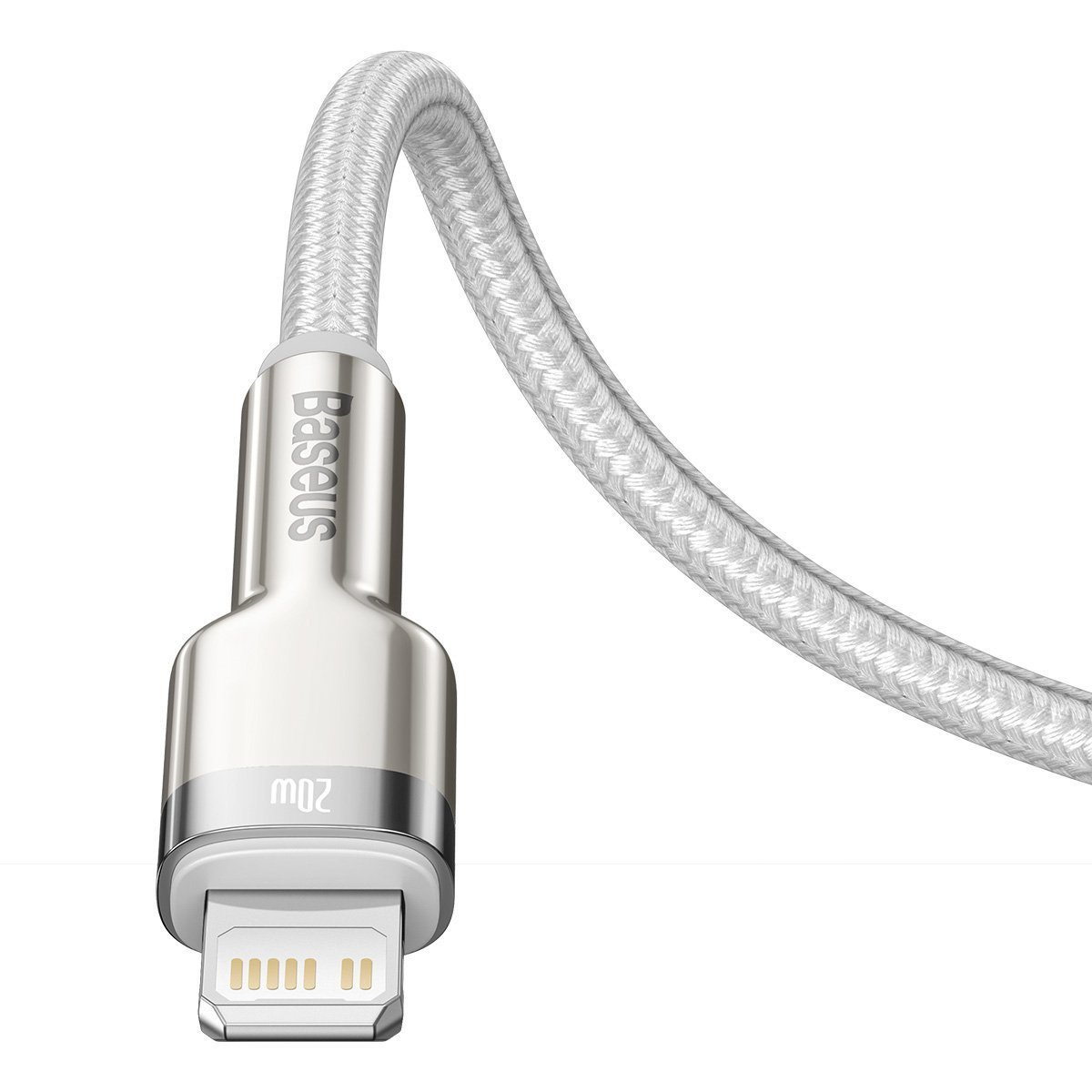 Biały i srebrny kabel do ładowania Baseus. Kabel ma plecioną konstrukcję. Złącze jest białe z portem Lightning.