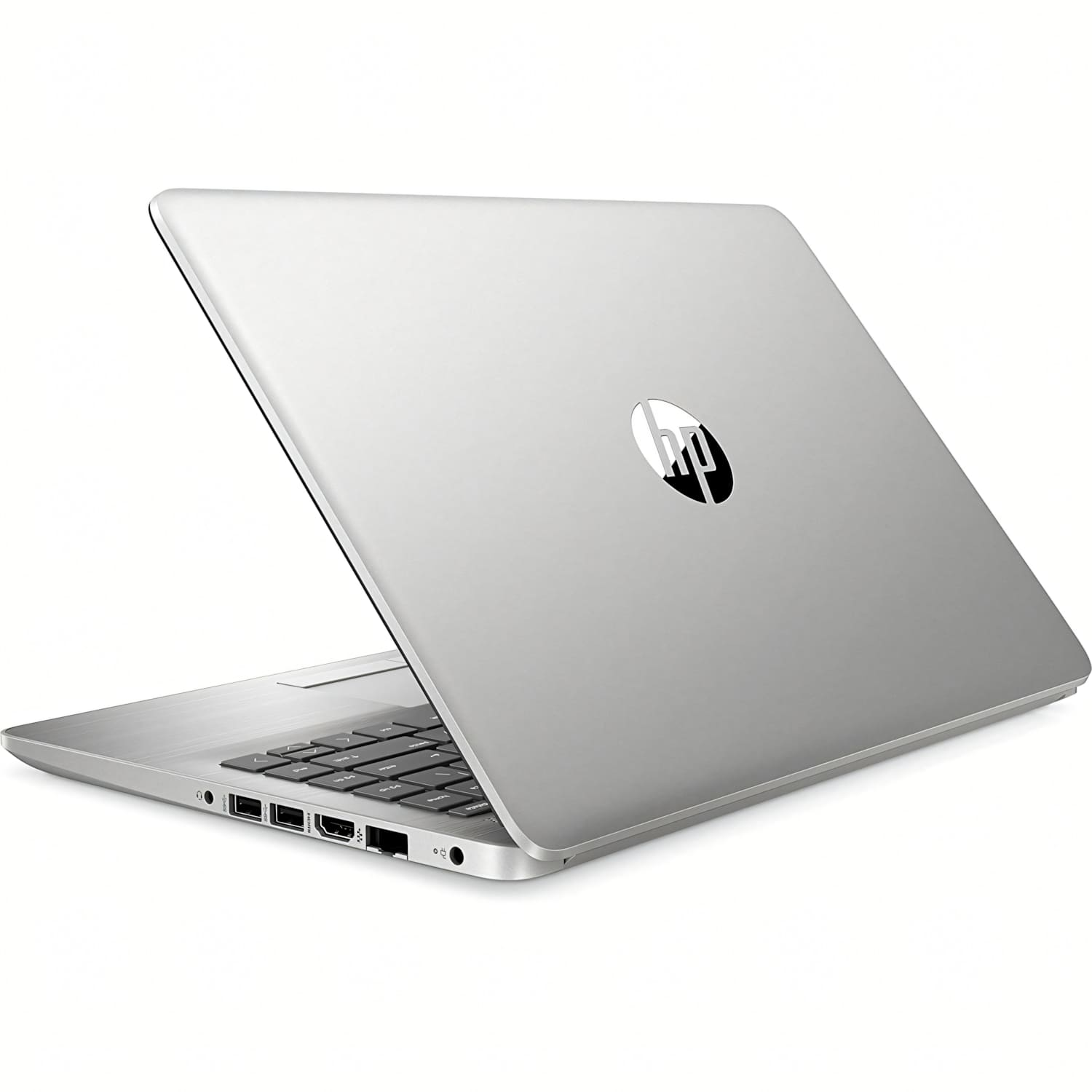 Un portátil HP plateado está ligeramente abierto, mostrando el teclado y la pantalla. El logo de HP es visible.