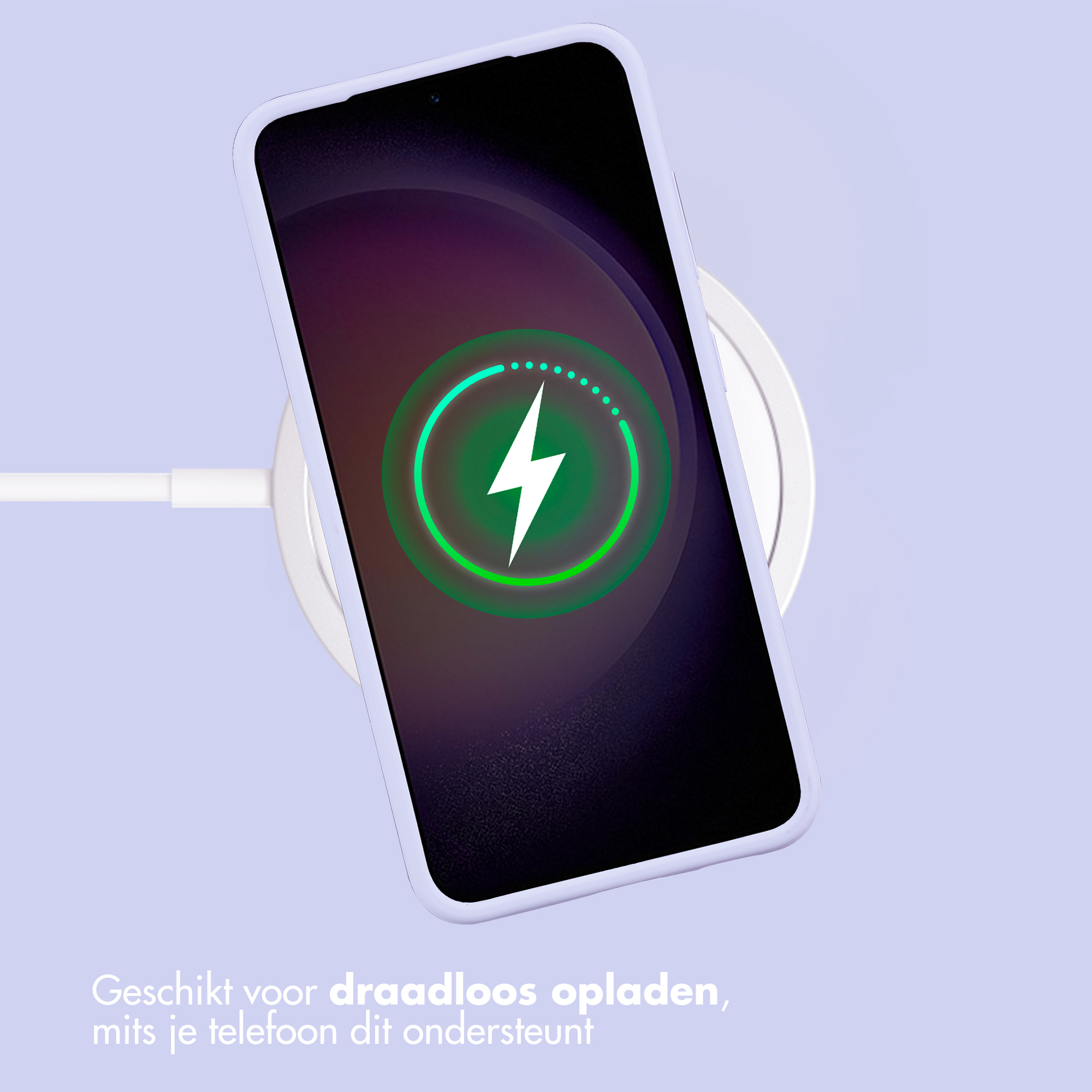 Telefono in carica wireless su un pad. Il telefono mostra un'icona di ricarica. Lo sfondo è lilla chiaro.