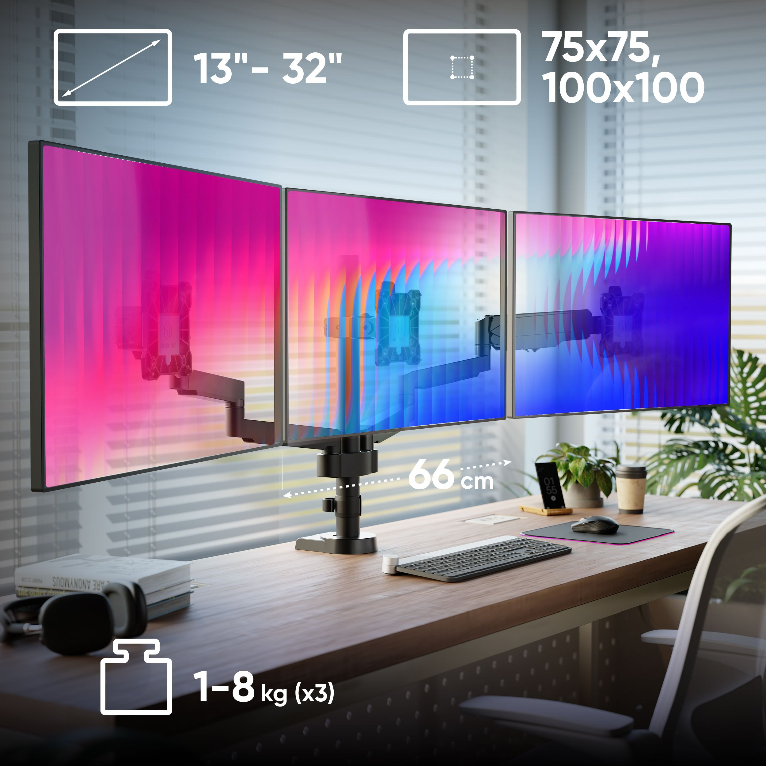 Trzy monitory na biurku. Widoczna klawiatura, mysz i filiżanka kawy. Specyfikacje: 13"-32", 75x75/100x100, 1-8 kg.