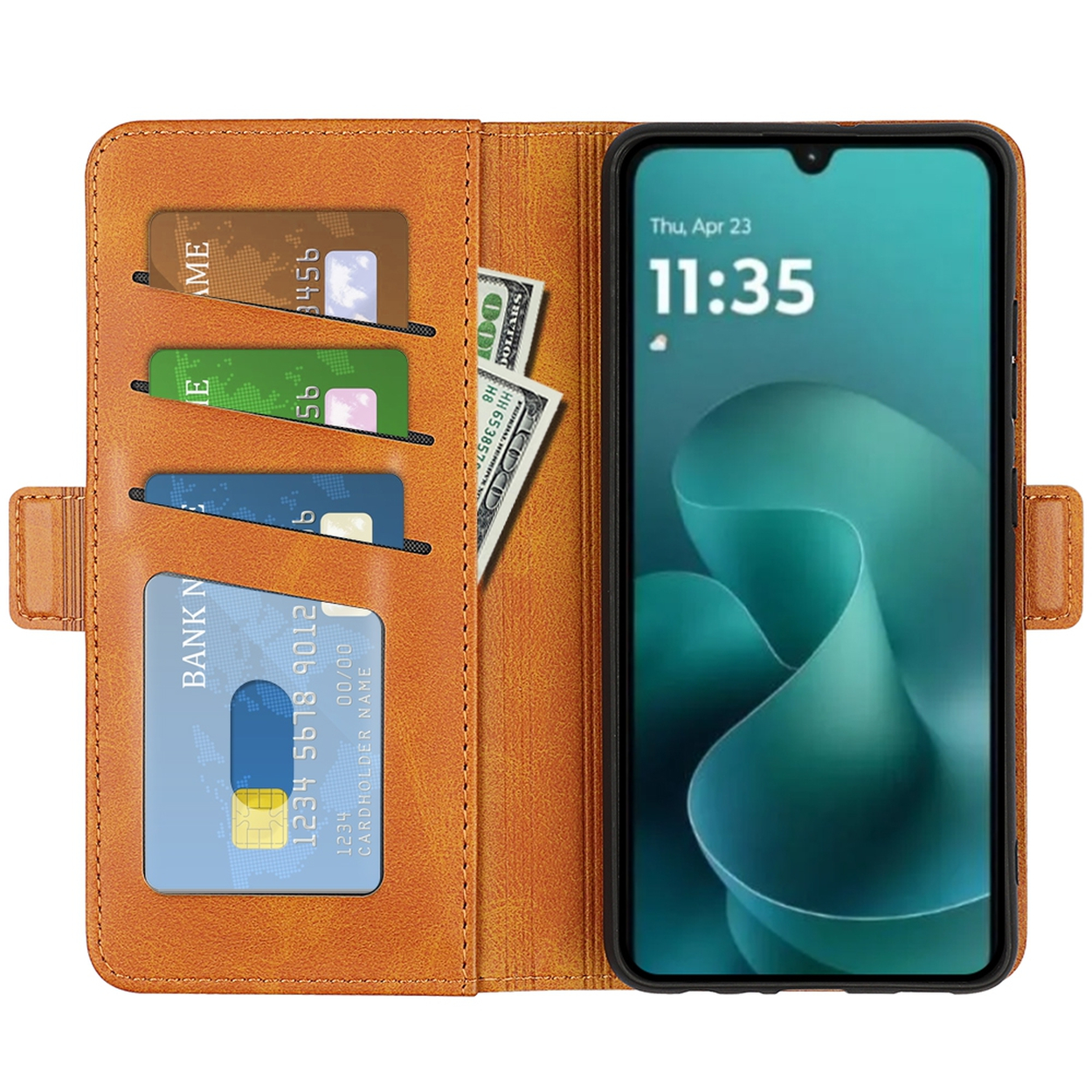 Un étui de téléphone en cuir marron avec des cartes, de l'argent et un smartphone affichant l'heure. L'étui est ouvert, affichant le téléphone.