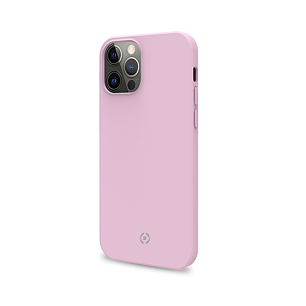 Una custodia per telefono rosa chiaro con un modulo fotocamera. La custodia ha un logo in basso e pulsanti laterali. Isolato su sfondo bianco.