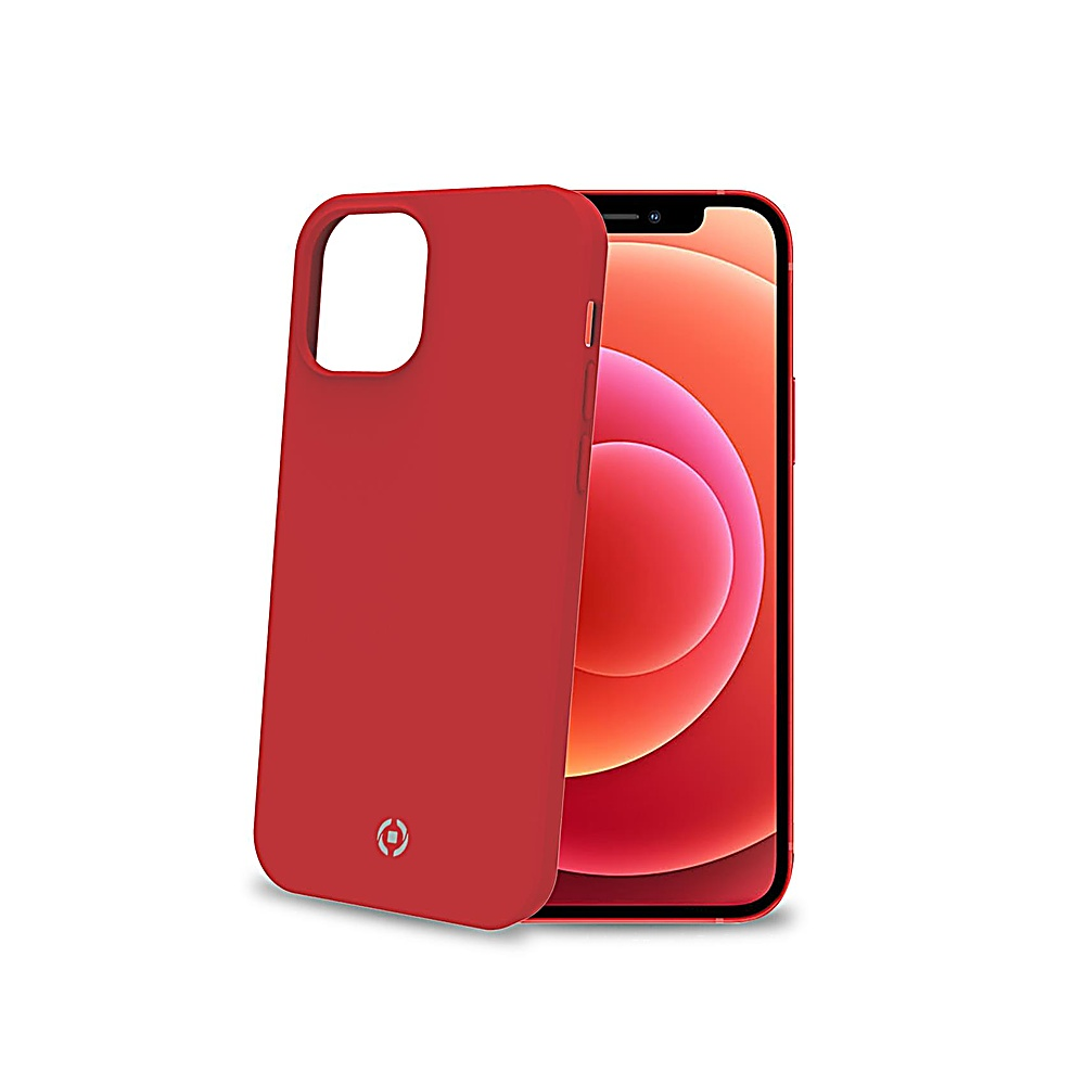 Un iPhone rosso con una custodia rossa. Il telefono è a destra e la custodia a sinistra. Sfondo bianco.