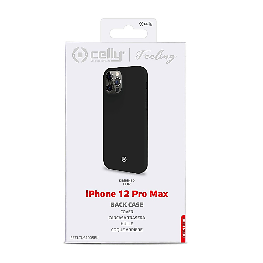 Una cover posteriore nera per iPhone 12 Pro Max in una scatola bianca. La scatola ha il logo Celly e i dettagli del prodotto. La cover è in mostra.