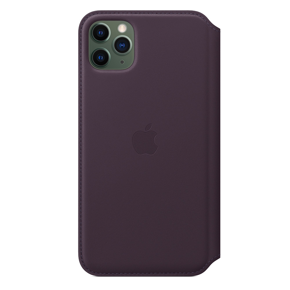Eine lila iPhone-Hülle mit Apple-Logo. Dreifachkamera und Blitz sind sichtbar. Die Hülle ist geschlossen.
