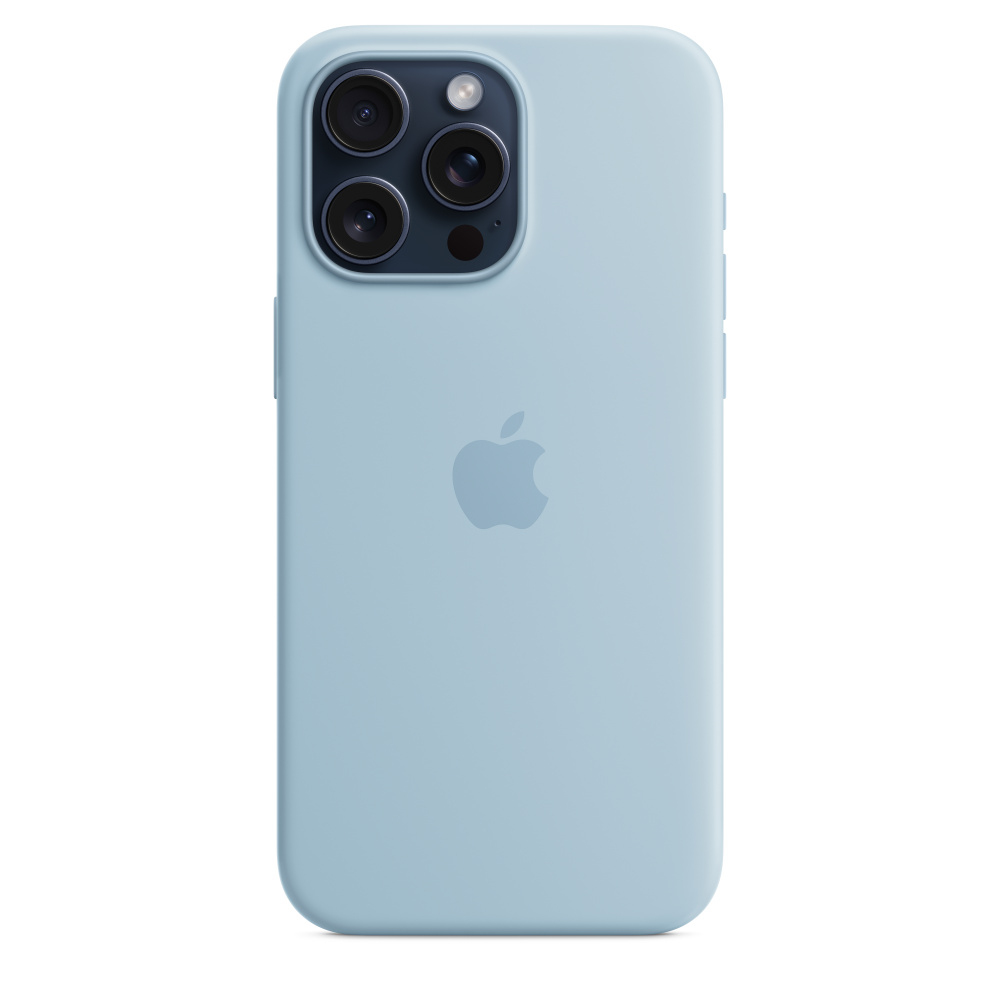 Een lichtblauwe iPhone-hoes met het Apple-logo op de achterkant. De cameralenzen zijn zichtbaar bovenaan.