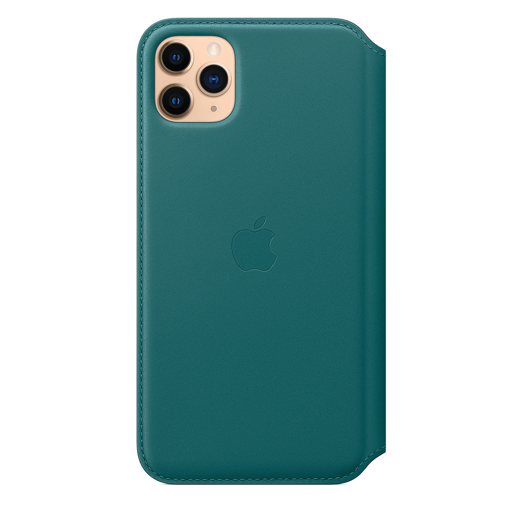 Türkisfarbene iPhone-Hülle mit drei Kameralinsen und Apple-Logo. Die Hülle ist aus Leder mit Magnetverschluss.