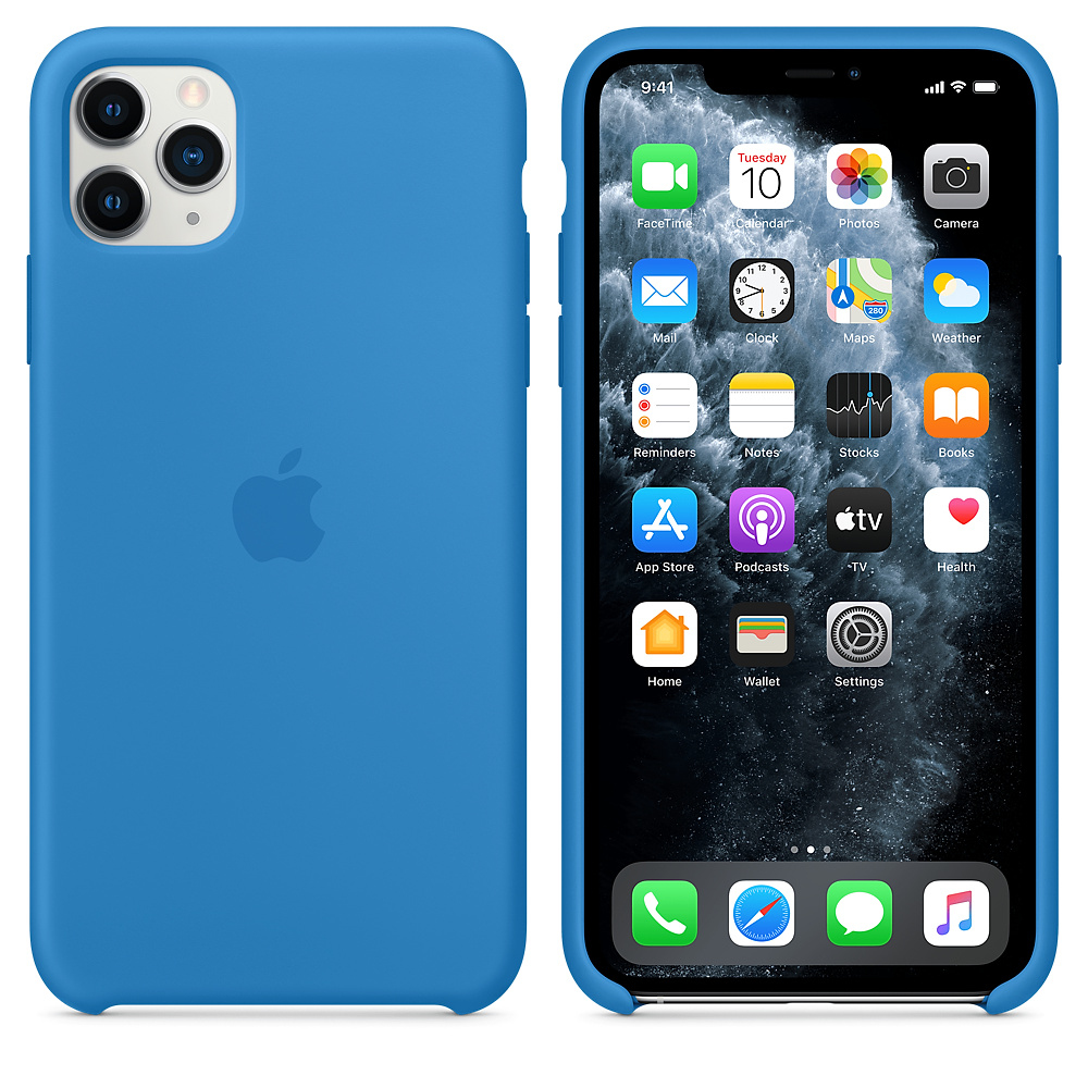 Blauwe iPhone 11 Pro met iOS-scherm met apps. Er zit een blauwe hoes om de telefoon. Apple logo zichtbaar.