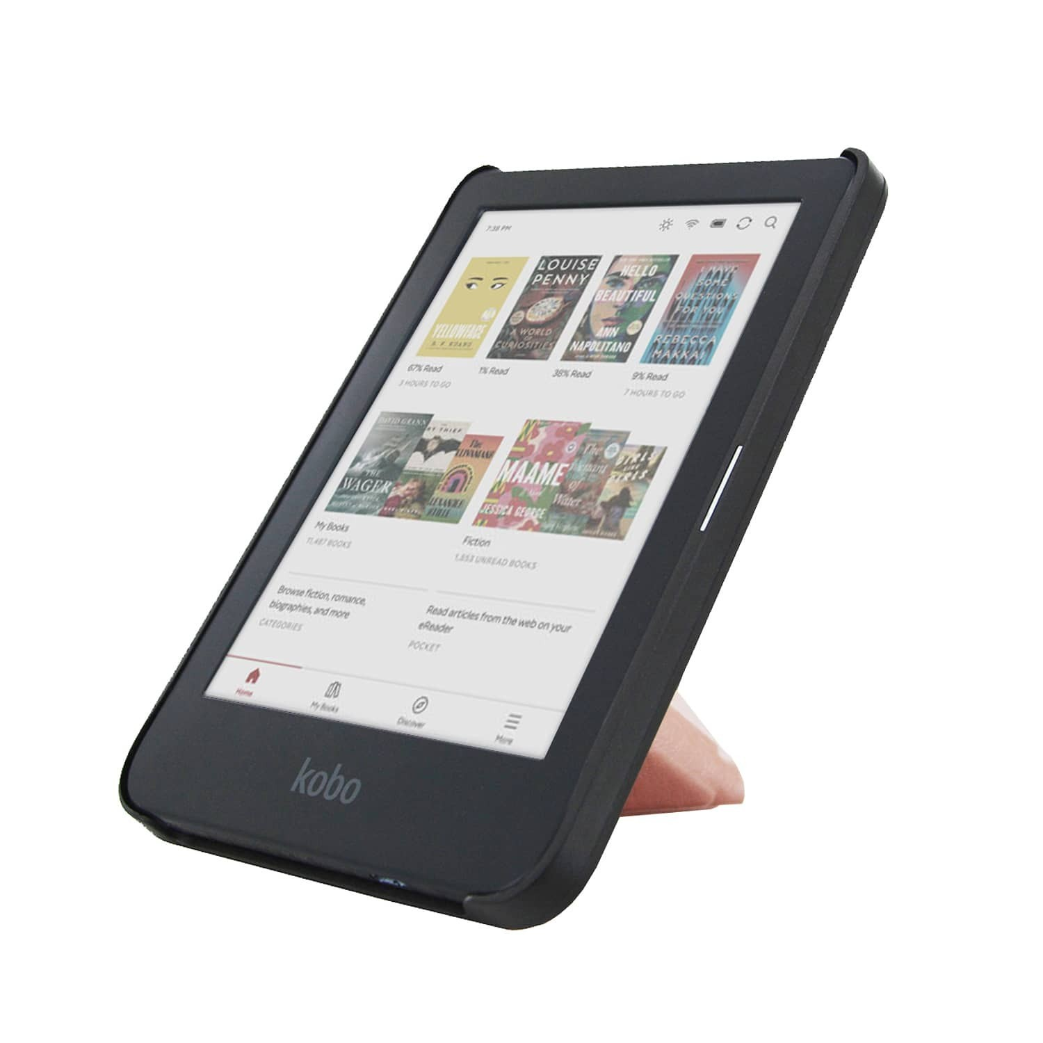 Een zwarte Kobo e-reader gekanteld op een standaard toont boekomslagen. Het scherm toont boektitels en een menu.