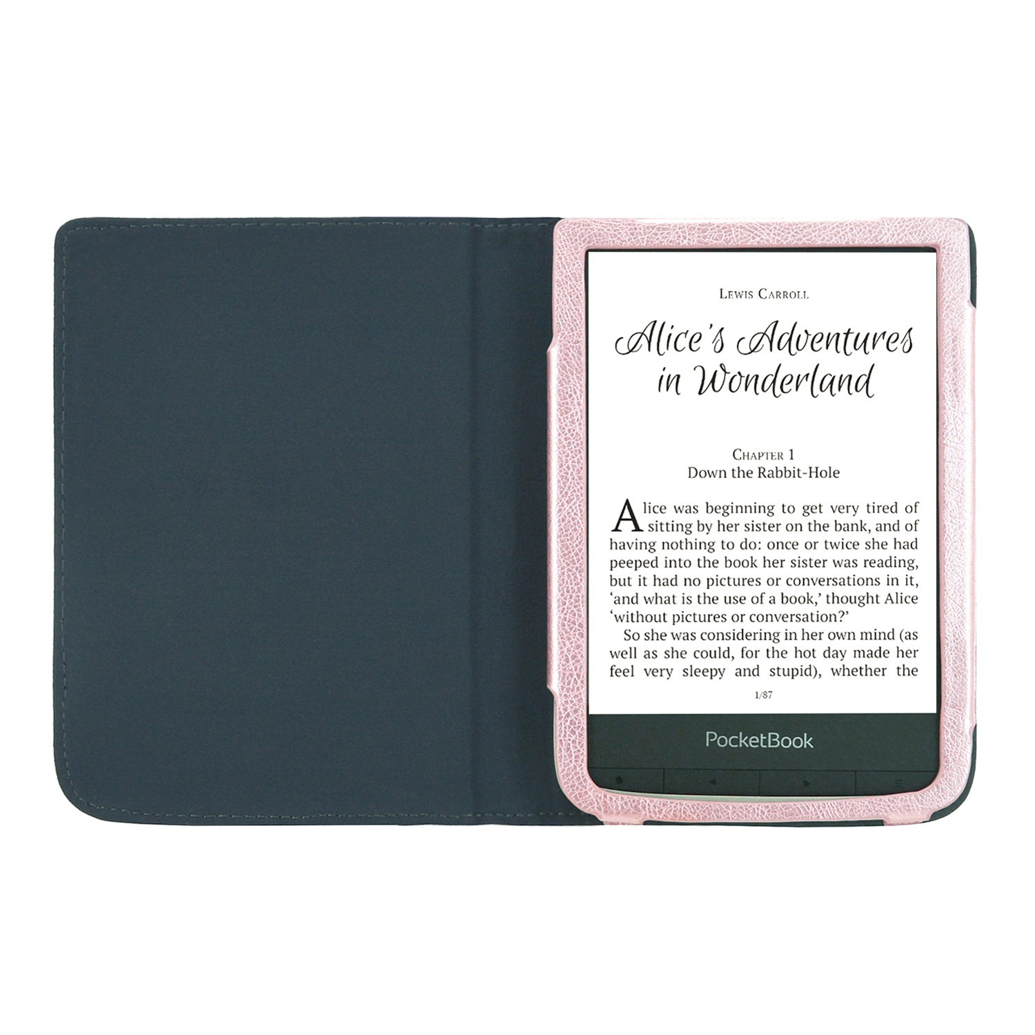 Een e-reader met een roze hoesje toont 'Alice's Adventures in Wonderland'. Het is open en toont tekst op een witte achtergrond.