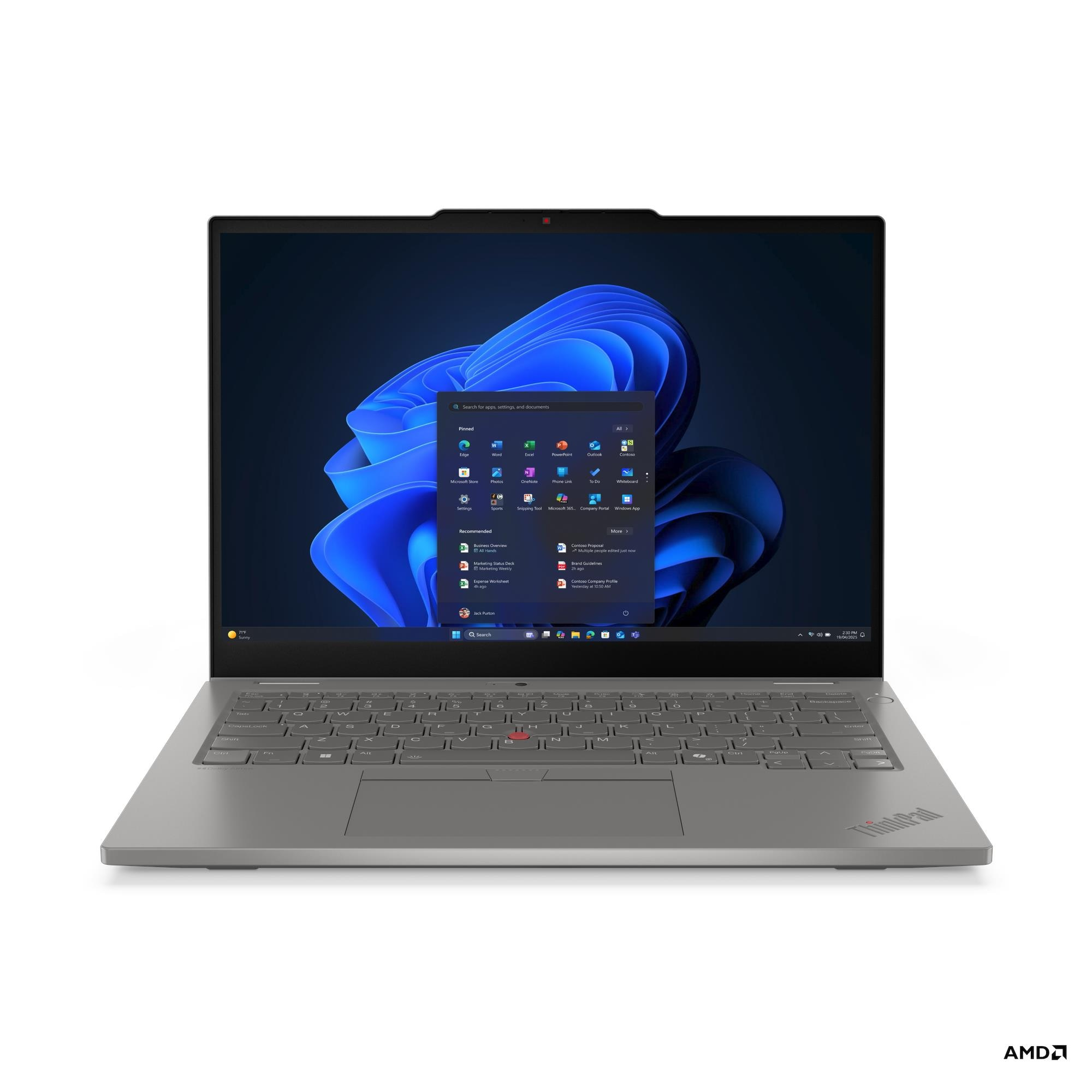 Un laptop ThinkPad grigio mostra il menu Start di Windows 11. Il logo AMD è in basso a destra.