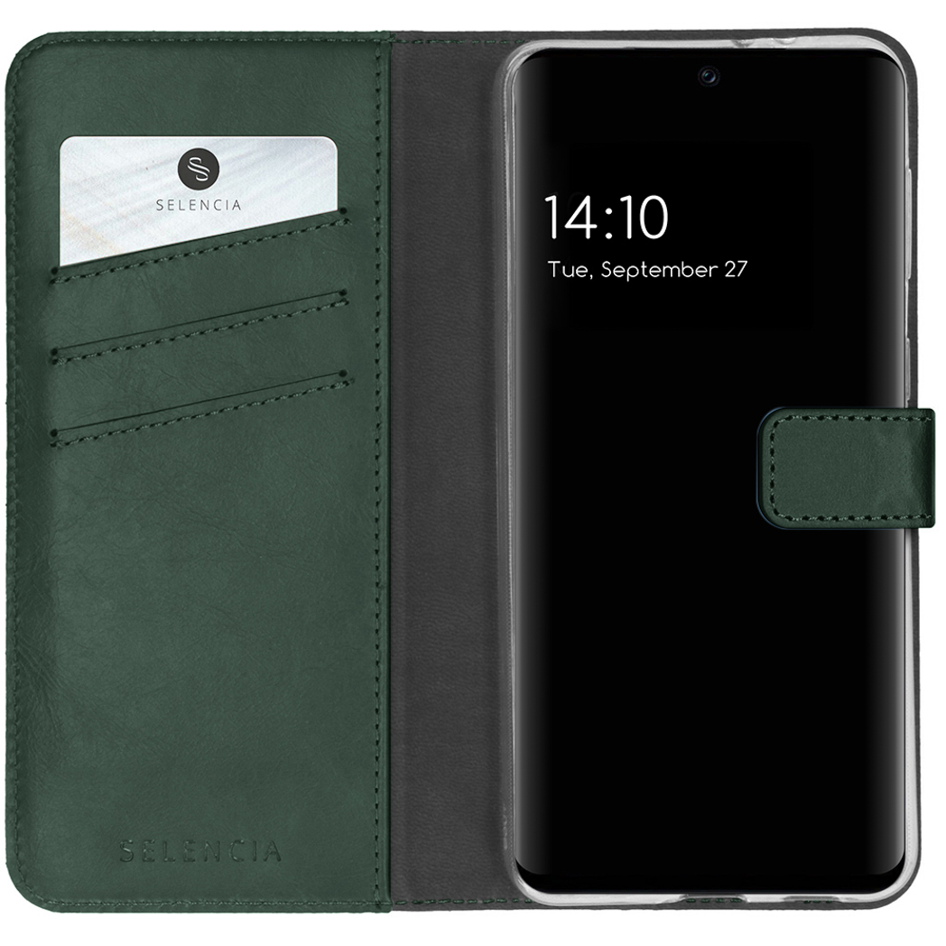 Groene telefoonhoes met een telefoon die de tijd weergeeft. Een witte kaart zit in een vak. SELENCIA-logo zichtbaar.
