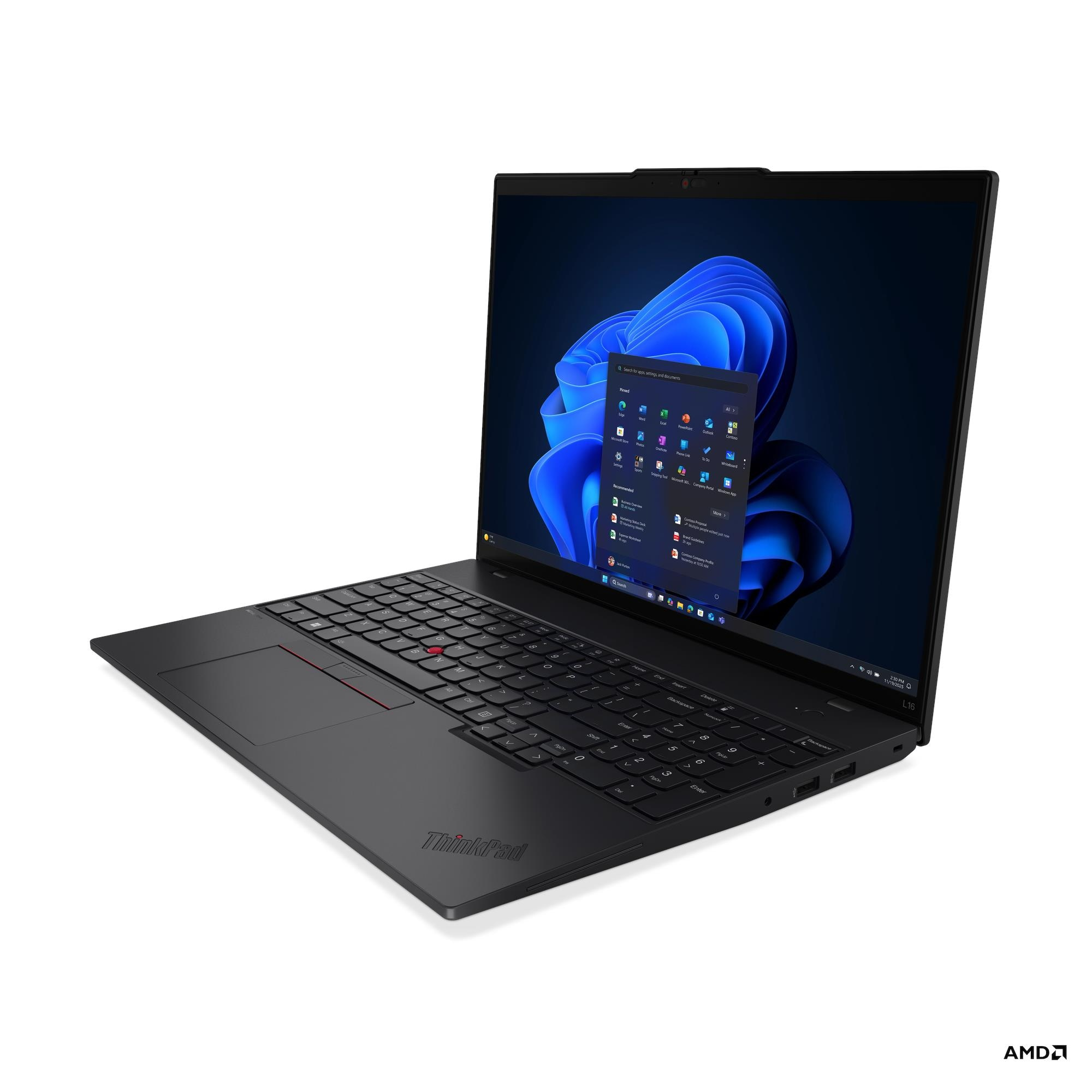 Laptop ThinkPad nero con interfaccia Windows aperta. Tastiera visibile, logo AMD in basso a destra.