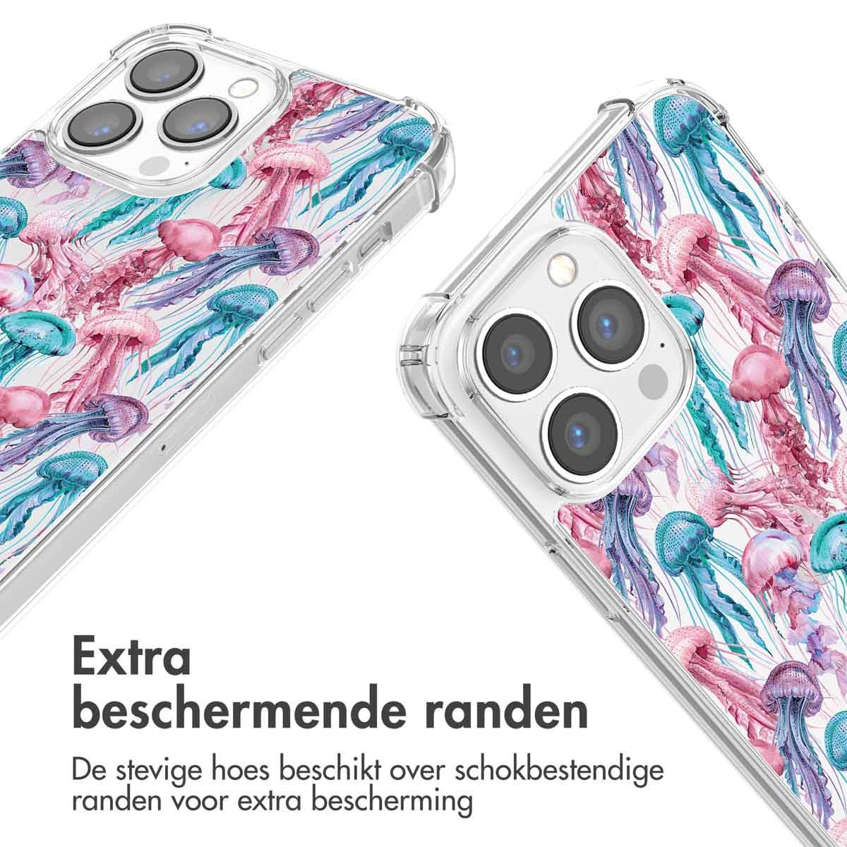 Deux coques de téléphone avec motif méduses. L'une est inclinée, montrant l'arrière avec les caméras. Méduse rose, bleue et violette.