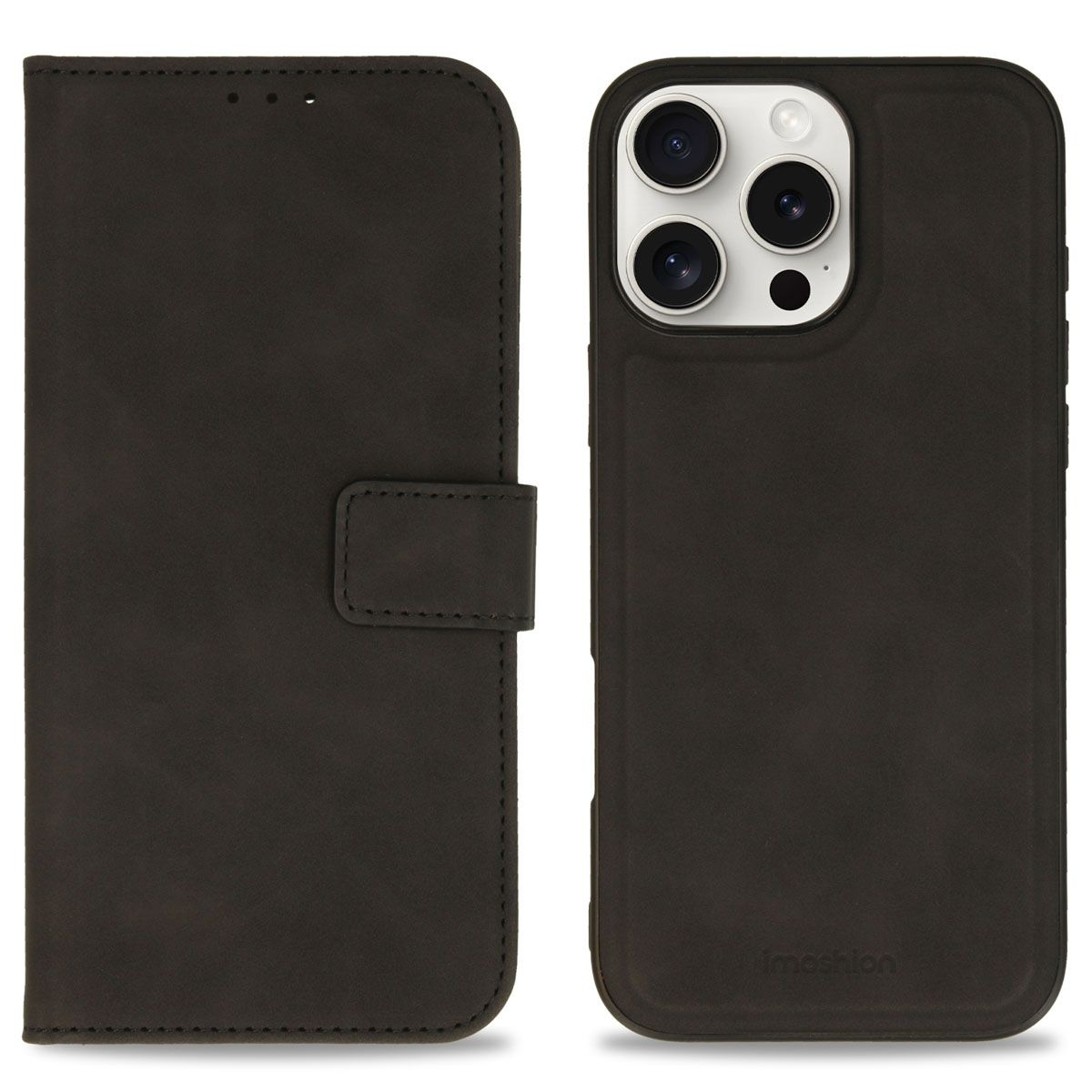 Una custodia per iPhone marrone scuro, aperta, che mostra il telefono e la custodia fianco a fianco. La custodia ha una chiusura magnetica.