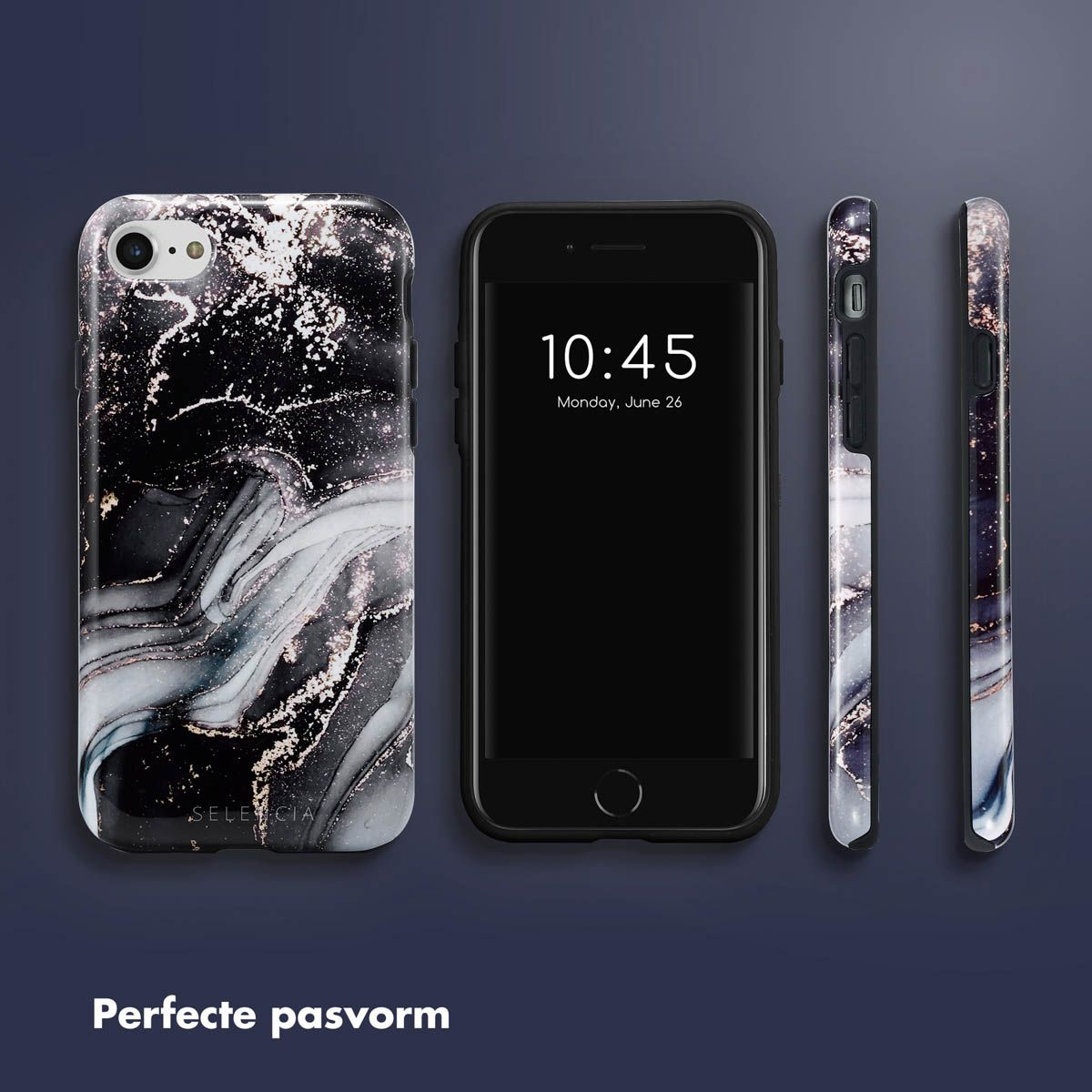 Zwarte smartphone met een marmeren hoesje, met de tijd 10:45 op maandag 26 juni. Twee andere hoesjes worden weergegeven.