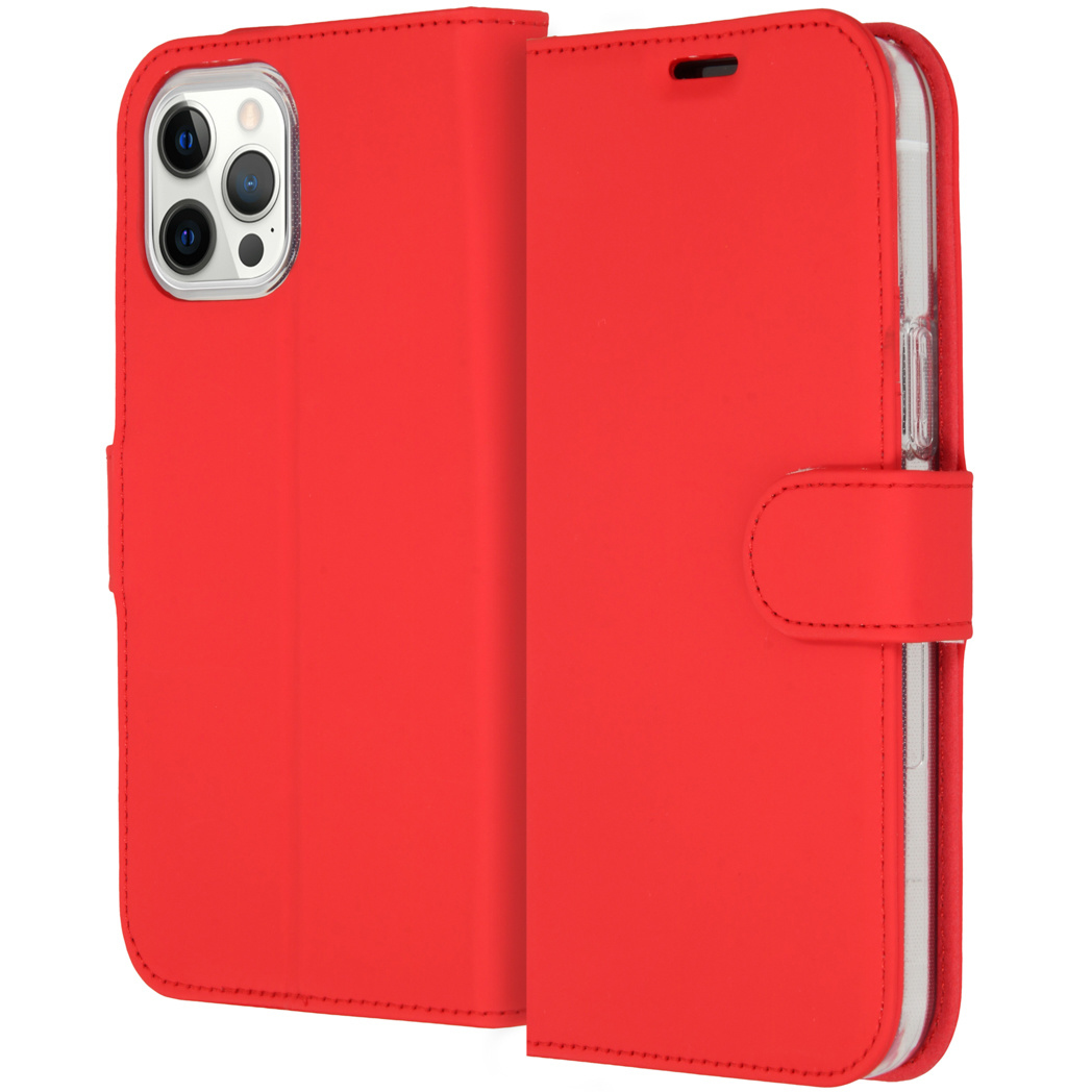 Een rode telefoonhoes is open en onthult een telefoon. De hoes is in portefeuille-stijl met een magnetische sluiting.