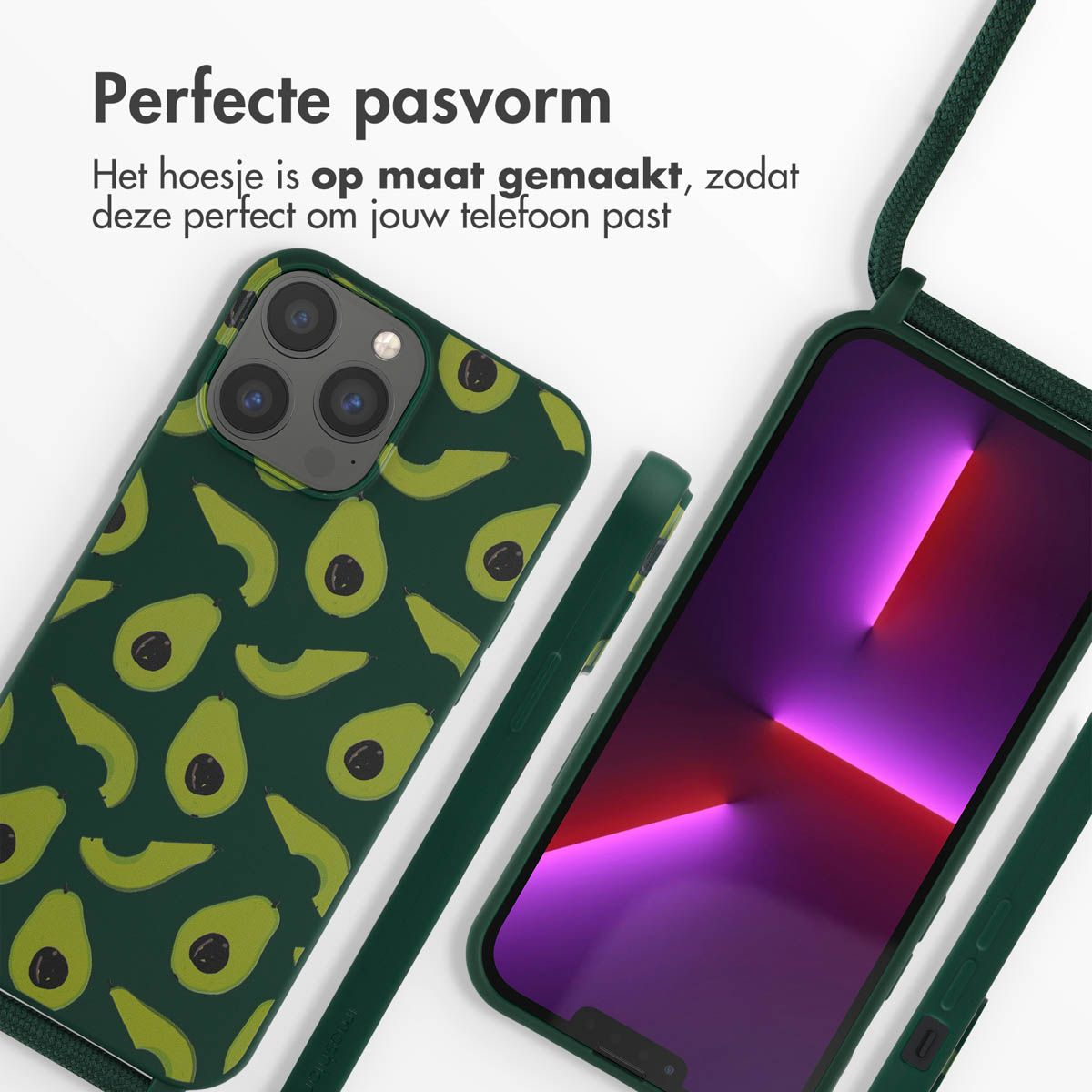 Coque de téléphone verte avec motif avocat. Téléphone à écran violet dans coque verte avec cordon. Texte néerlandais visible.