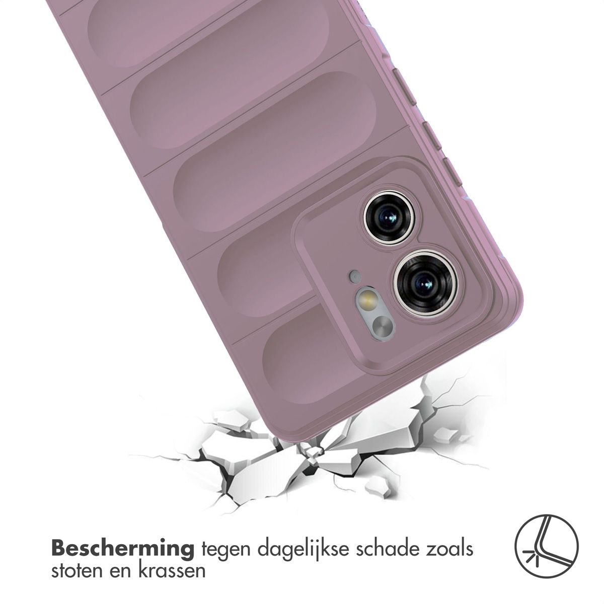 Une coque de téléphone mauve avec deux objectifs, posée sur des morceaux blancs cassés, suggérant une protection contre les chocs.