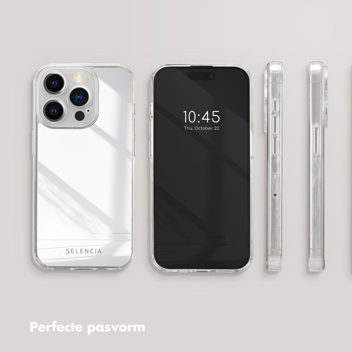 Transparante telefoonhoesjes met telefoons. Het scherm toont de tijd. Hoesjes in verschillende posities. Merk Selencia.